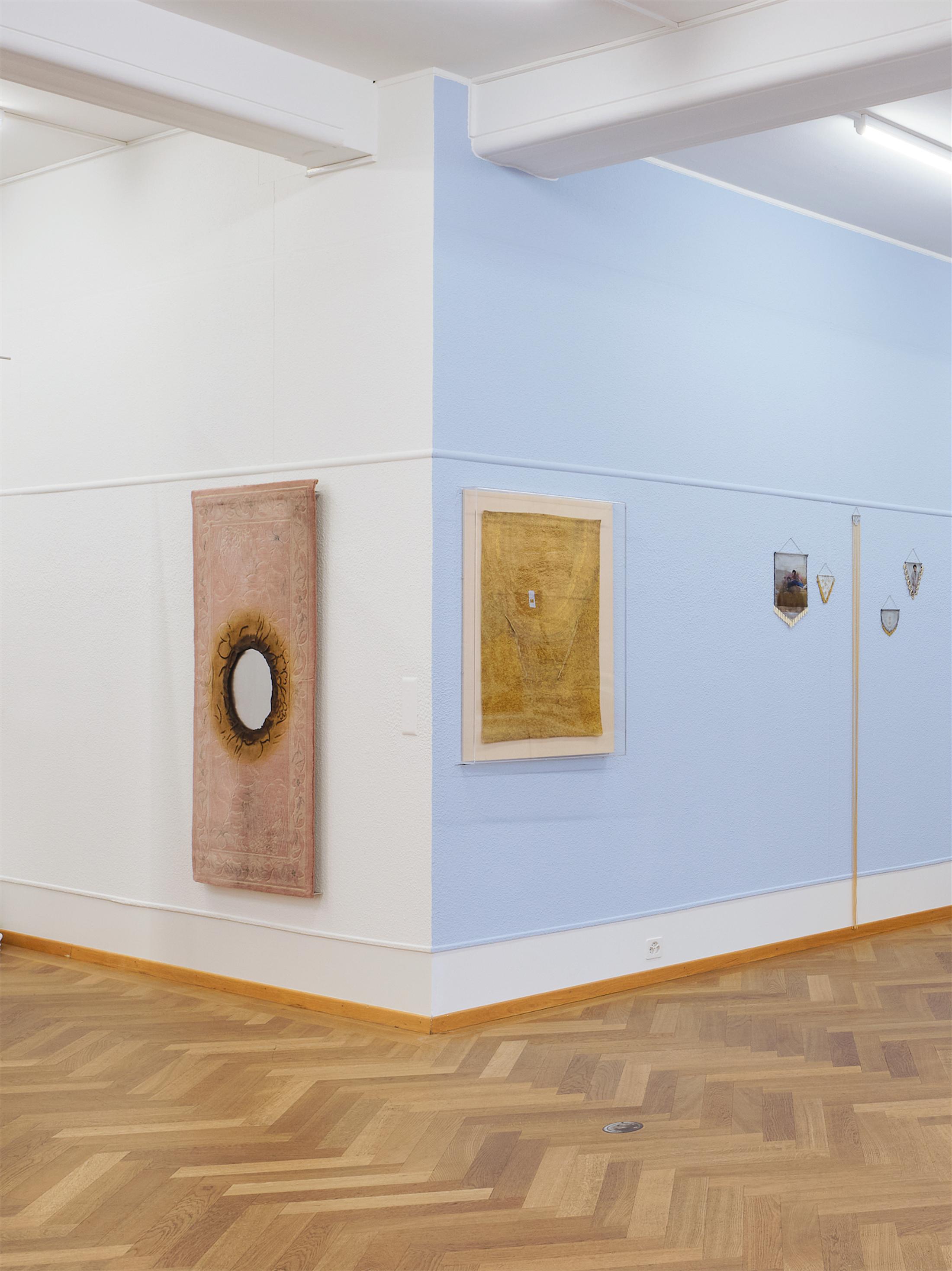 Exhibition View Group Show «Stitches. Home as Composition» at Krone Couronne, Biel/Bienne, 2022 / Photo: Nicolas Delaroche / Courtesy: the artists and Krone Couronne