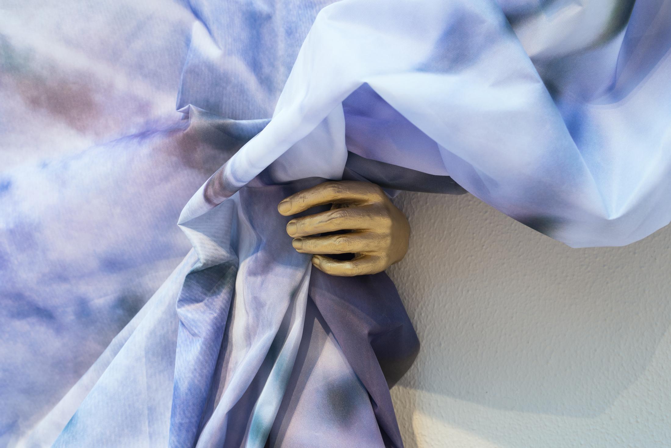 Exhibition View Group Show «Stitches. Home as Composition; view on Clare Kenny,
Peeping Tom I, 2017-2022» at Krone Couronne, Biel/Bienne, 2022 / Photo: Nicolas Delaroche / Courtesy: the artists and Krone Couronne