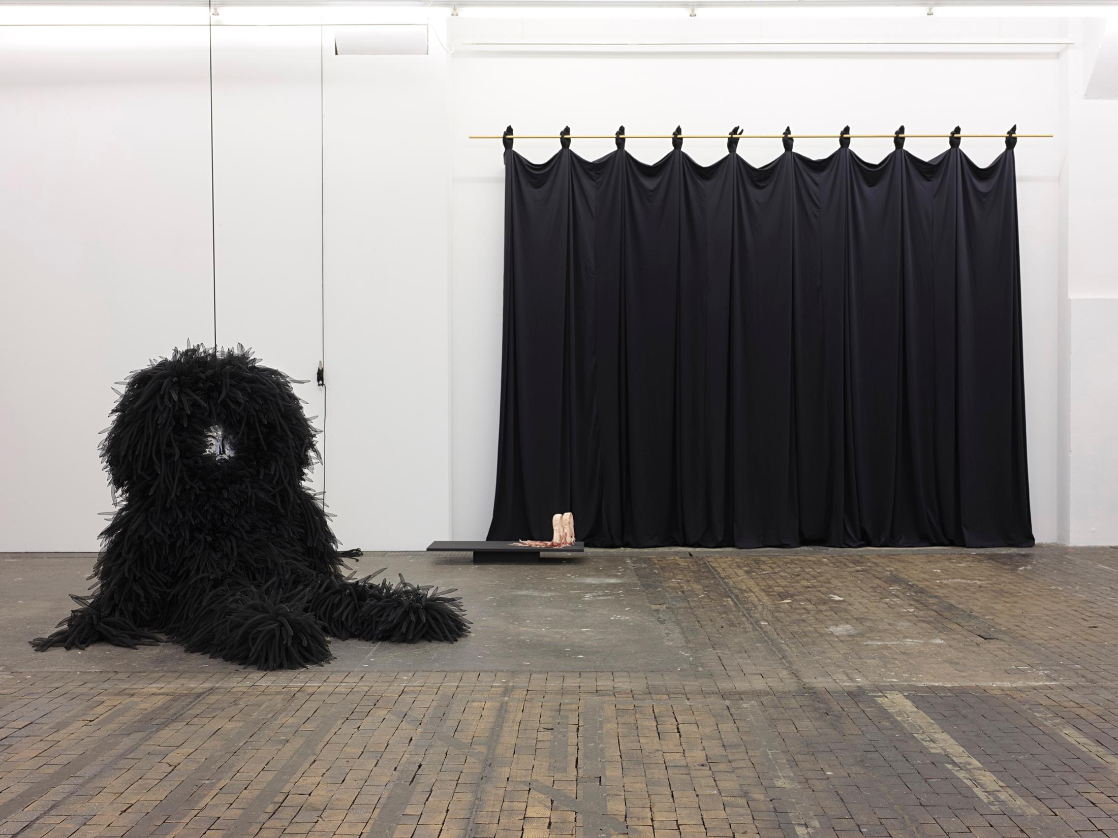 Exhibition View Group Show «Stitches: Scènes, corps, décors;  view on Julie Monot, Sandrine Pelletier), (l.t.r.)» at Le Commun, Geneva, 2021 / Photo: Nicolas Delaroche Studio / Courtesy: the artists and Le Commun