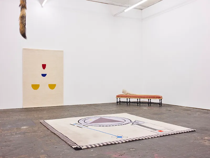 Exhibition View Group Show «Stitches: Scènes, corps, décors;  view on Deirdre O’Leary, Mario Botta, Denis Savary, (l.t.r.)» at Le Commun, Geneva, 2021 / Photo: Nicolas Delaroche Studio / Courtesy: the artists and Le Commun