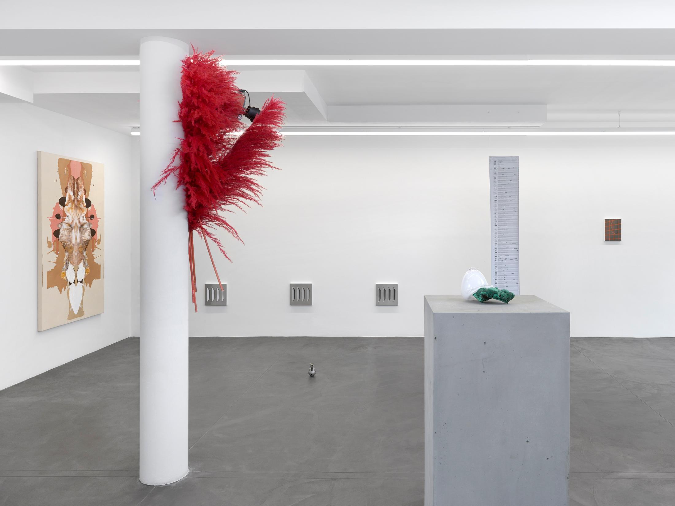 Exhibition View Groupshow «Structures of Feeling» at Galerie Maria Bernheim, Zurich, 2020 / Photo: Annik Wetter / Courtesy: the artists and Galerie Maria Bernheim