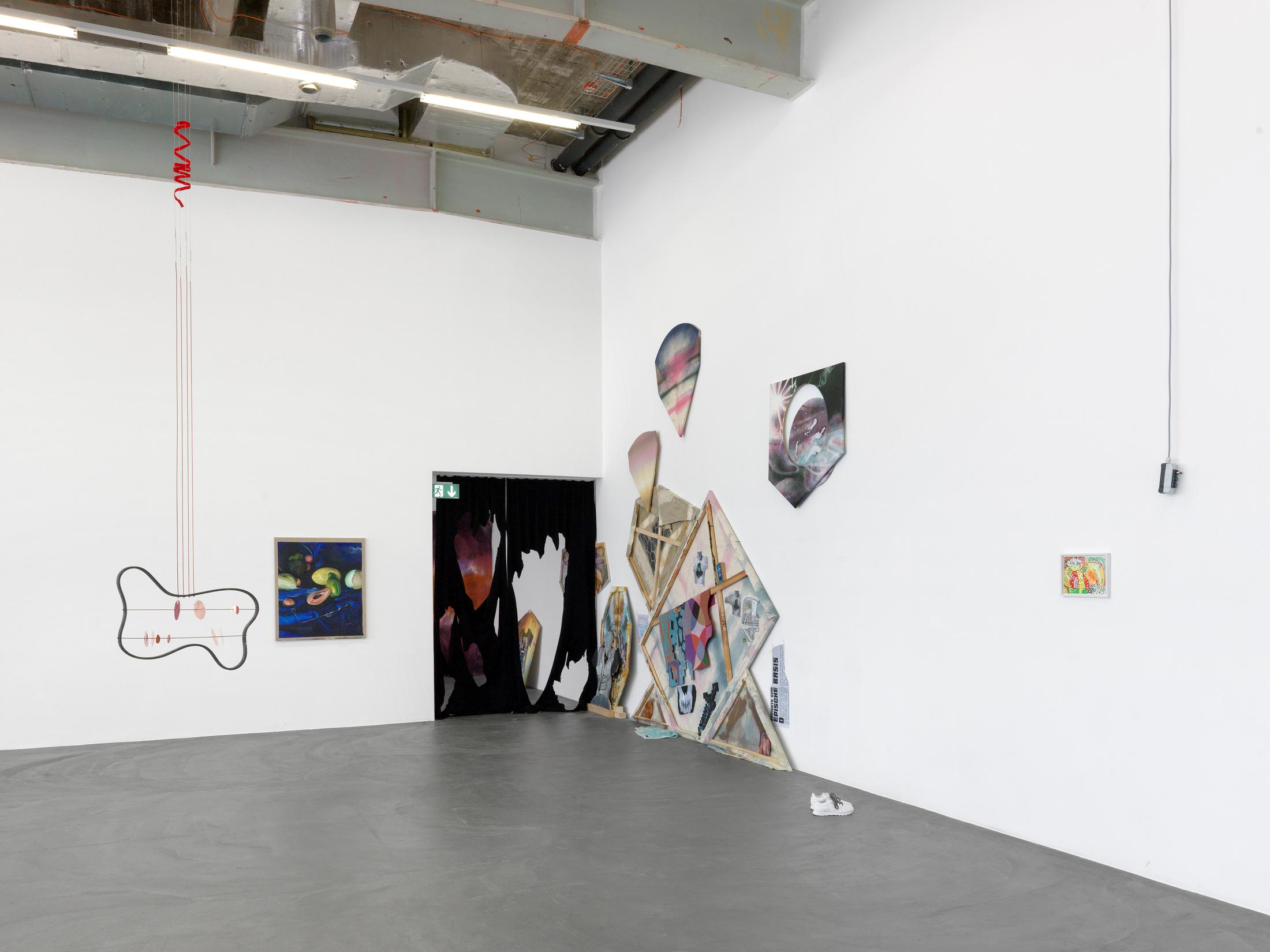 Exhibition View Groupshow «Summer of Suspense» at Kunsthalle Zürich, Zurich, 2020 / Photo: Annik Wetter / Courtesy: the artists and Kunsthalle Zürich