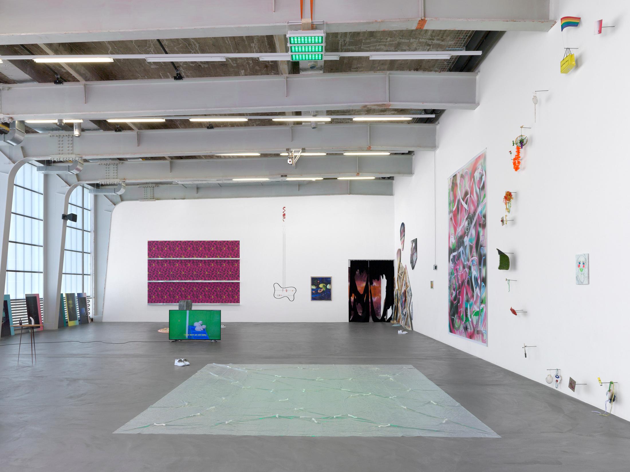 Exhibition View Groupshow «Summer of Suspense» at Kunsthalle Zürich, Zurich, 2020 / Photo: Annik Wetter / Courtesy: the artists and Kunsthalle Zürich