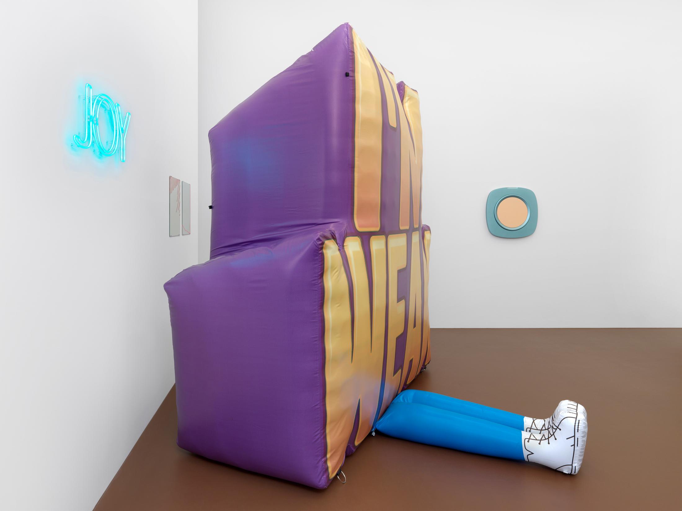 Exhibition View Sylvie Fleury Soloshow «JOY» at Karma International, Zurich, 2019 / Photo: Annik Wetter / Courtesy: the artist and Karma International