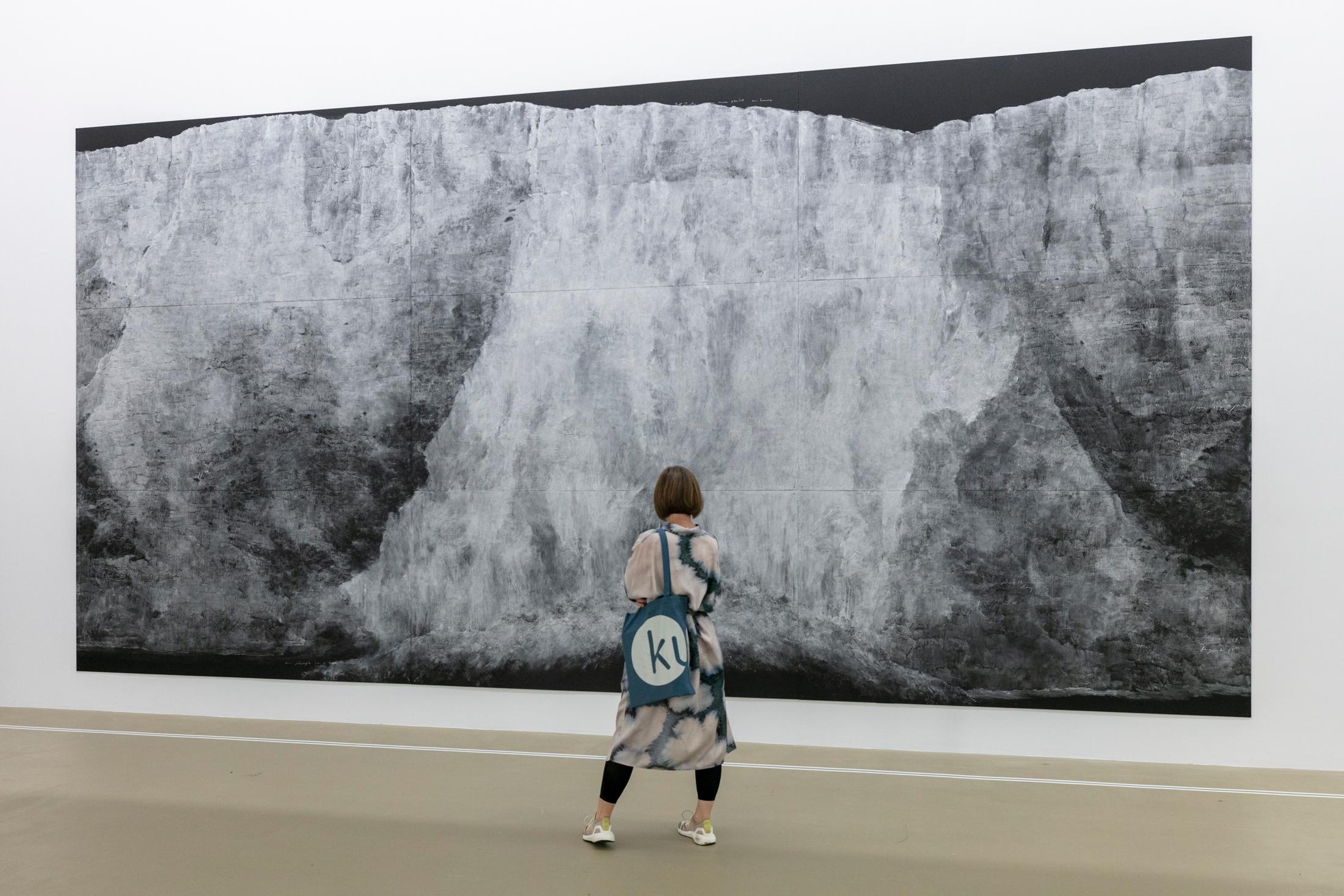 Exhibition View Tacita Dean Solo Show «Antigone; view on Tacita Dean, Chalk Fall, 2018» at Kunstmuseum Basel, 2021-2022 / Photo: Julian Salinas / Courtesy: the artist, Frith Street Gallery, London and Marian Goodman Gallery, New York/Paris