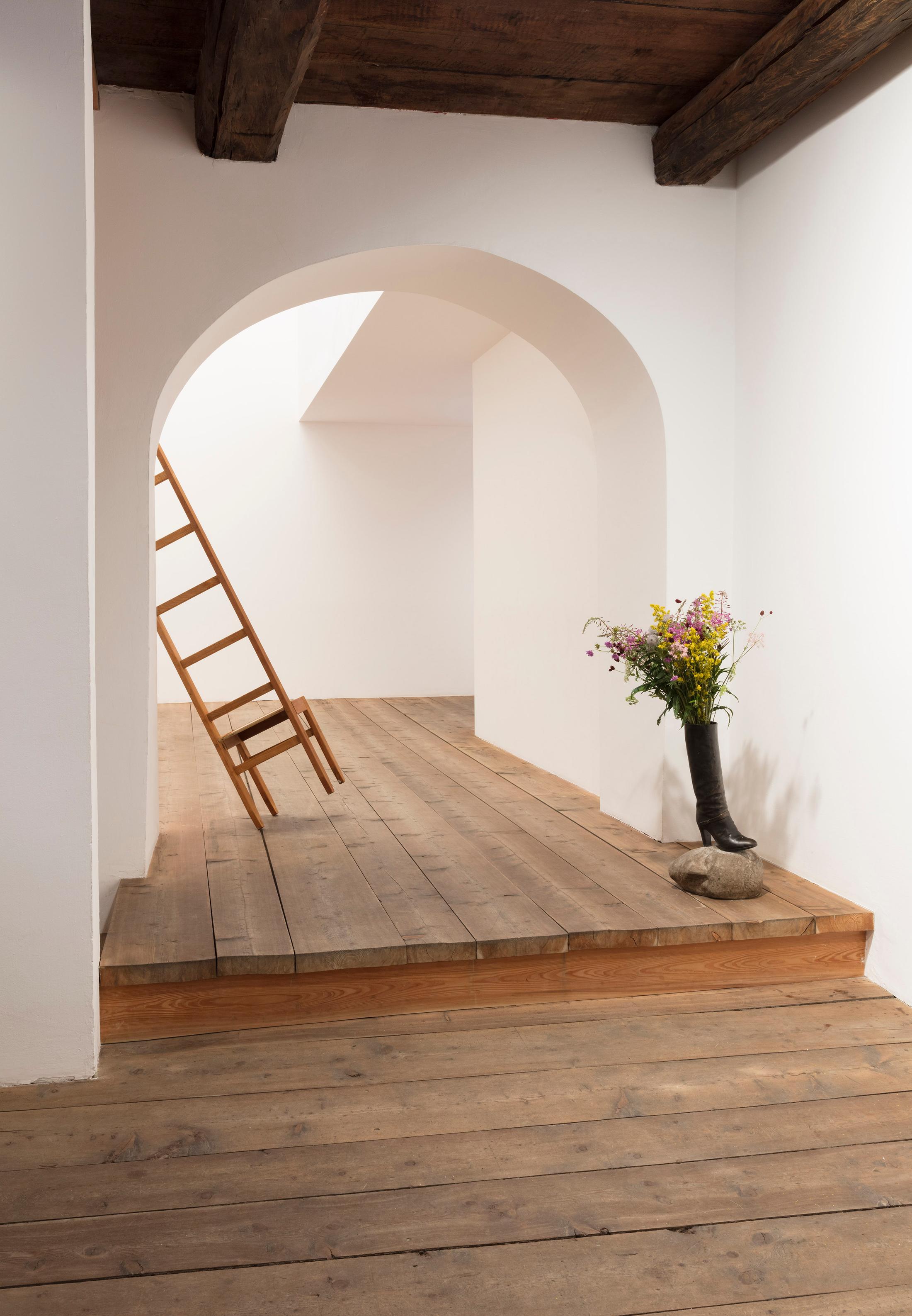 Exhibition View Tanja Roscic «Soloshow» at Galleria Monica de Cardenas, Zuoz / Courtesy: the artist and Monica de Cardenas