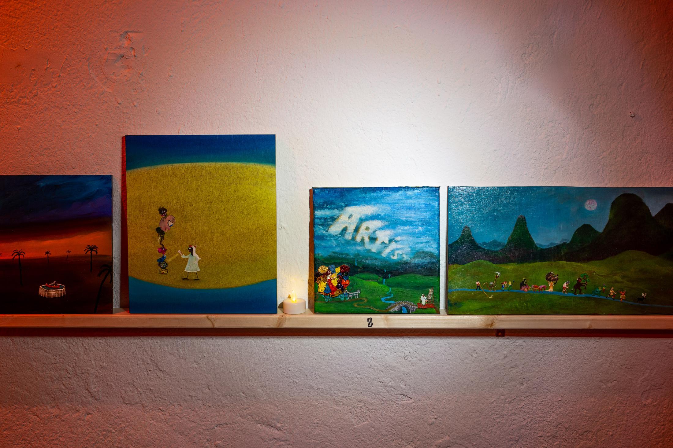 Exhibition View Groupshow «The Big Rip. Bounce, Chill or Crunch?; view on Jessica Diamond, Is That All There Is?, 1984/2019; Gina Proenza, a a e o (1) (2) (3), 2018; Gina Proenza, o a o, 2018» at Last Tango, Zurich, 2019 / Photo: Kilian Bannwart / Courtesy: the artist and Last Tango, Zurich