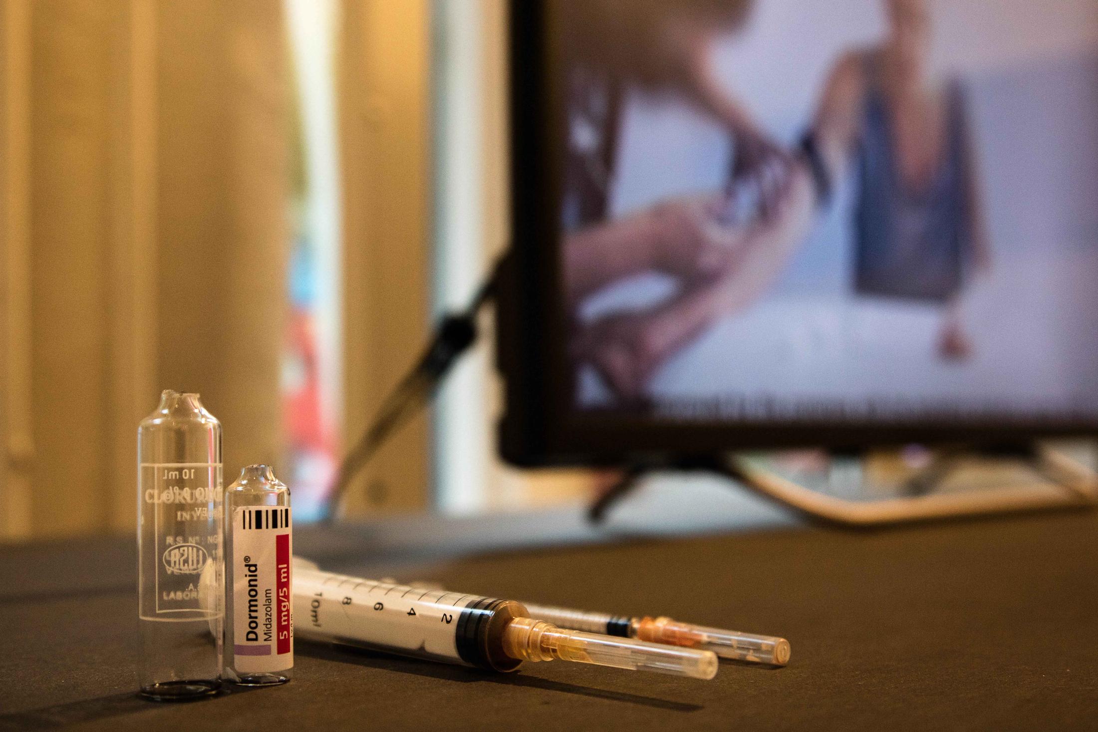 Exhibition View Groupshow «The Humans; view on Daniela Ortiz, FDTD, Forcible Drugging to Deport / Sedación Forzada para Deportar, 2012» / Photo: Sebastian Stalder / Courtesy: the artists