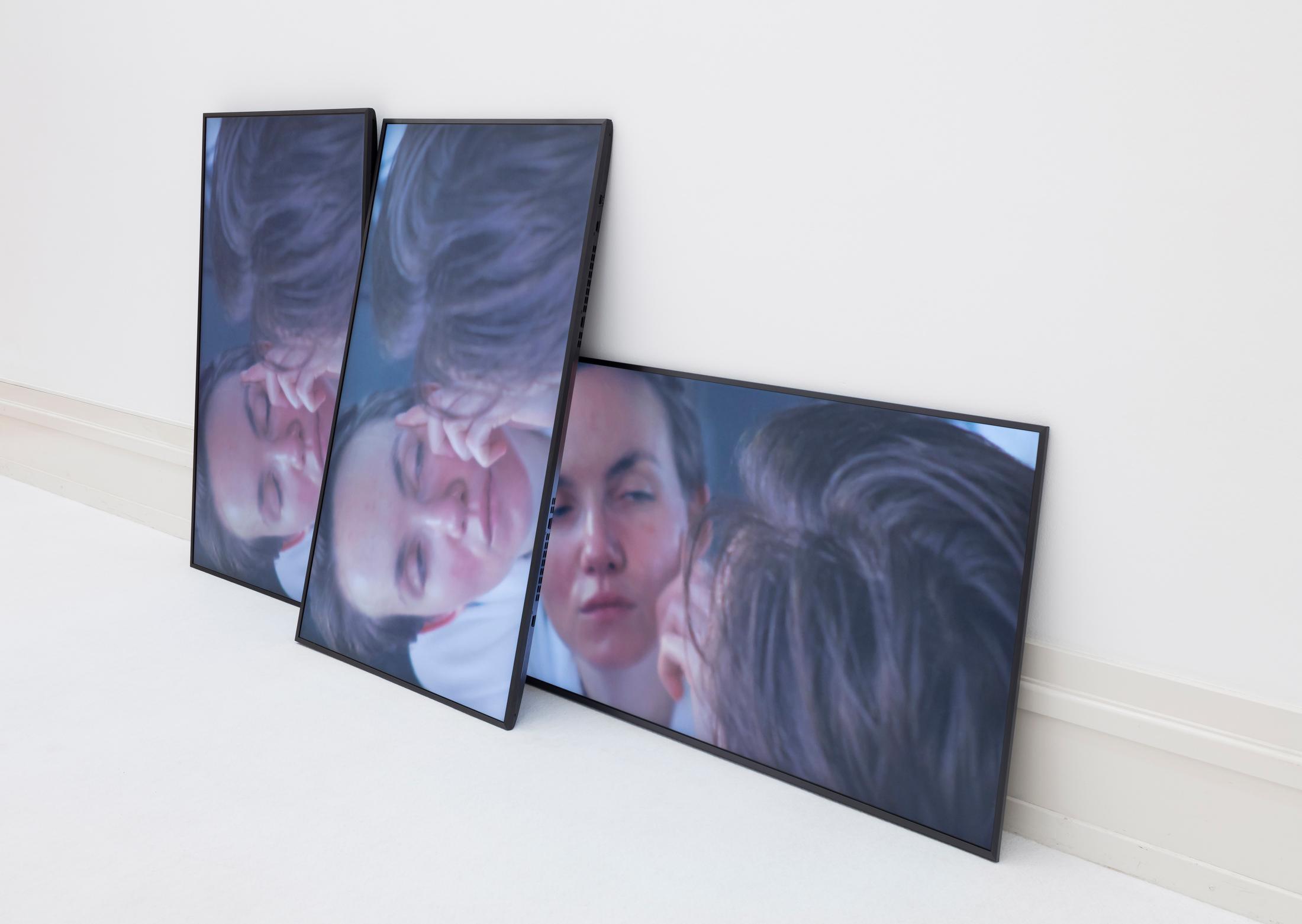 Exhibition View Tobias Kaspar «Independence / view on Hydra Life, 2013» at Kunsthalle Bern, 2018 / Photo: Gunnar Meier / Courtesy: the artist and Kunsthalle Bern