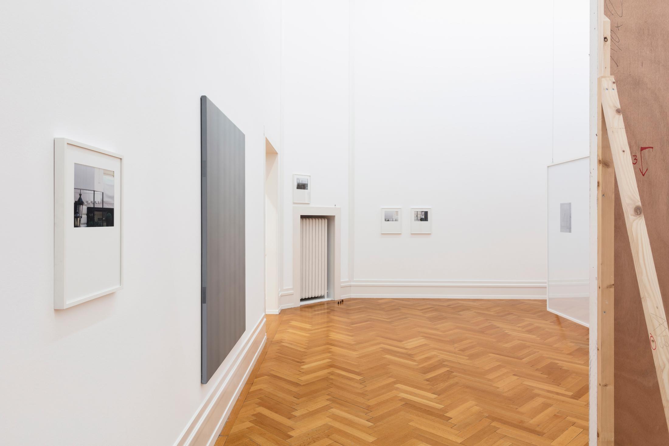 Exhibition View Tobias Kaspar «Independence» at Kunsthalle Bern, 2018 / Photo: Gunnar Meier / Courtesy: the artist and Kunsthalle Bern