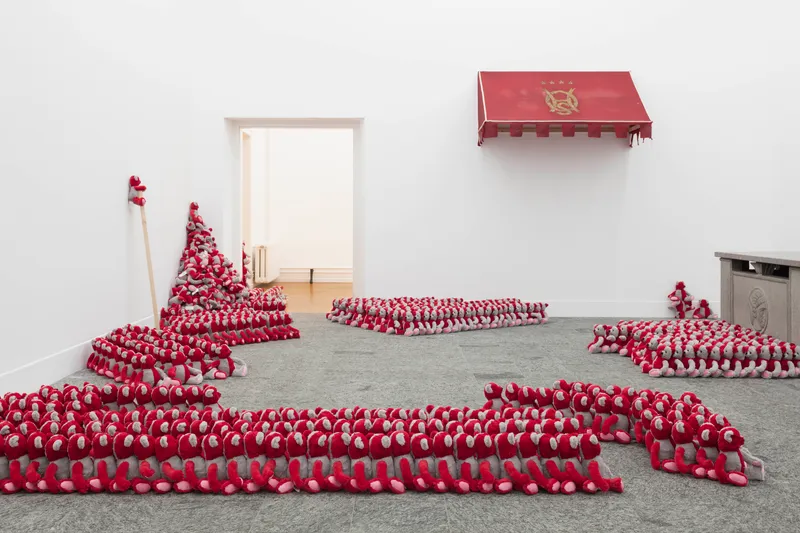 Exhibition View Tobias Kaspar «Independence» at Kunsthalle Bern, 2018 / Photo: Gunnar Meier / Courtesy: the artist and Kunsthalle Bern