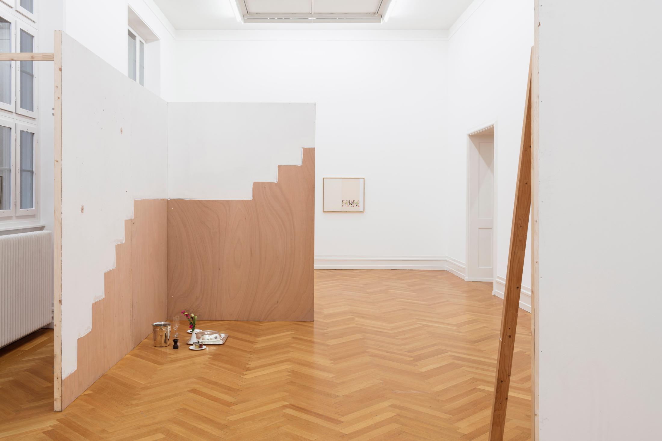 Exhibition View Tobias Kaspar «Independence» at Kunsthalle Bern, 2018 / Photo: Gunnar Meier / Courtesy: the artist and Kunsthalle Bern