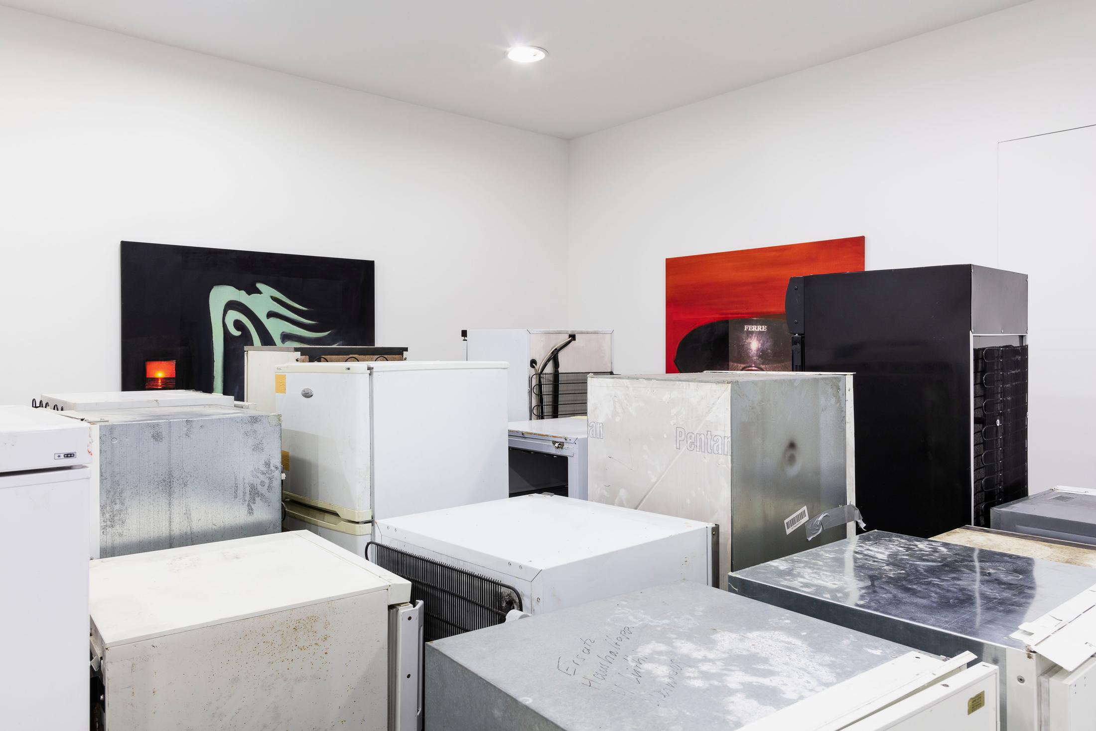 Exhibition View Tobias Spichtig Soloshow «Fridges & Mind Again» at SALTS Birsfelden, Basel, 2019 / Photo: Gunnar Meier / Courtesy: the artist and SALTS Birsfelden