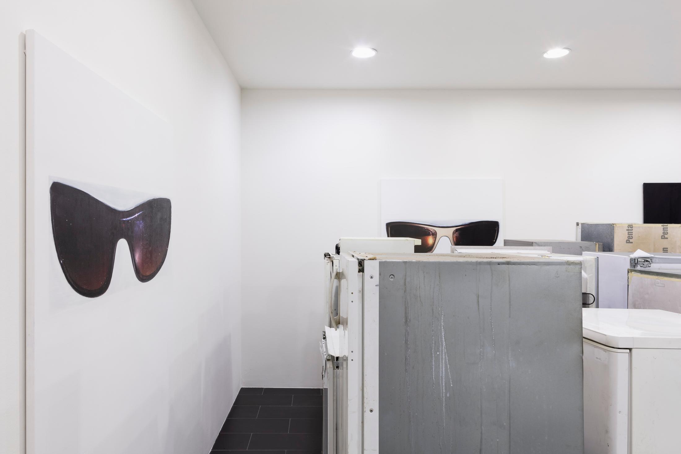 Exhibition View Tobias Spichtig Soloshow «Fridges & Mind Again» at SALTS Birsfelden, Basel, 2019 / Photo: Gunnar Meier / Courtesy: the artist and SALTS Birsfelden
