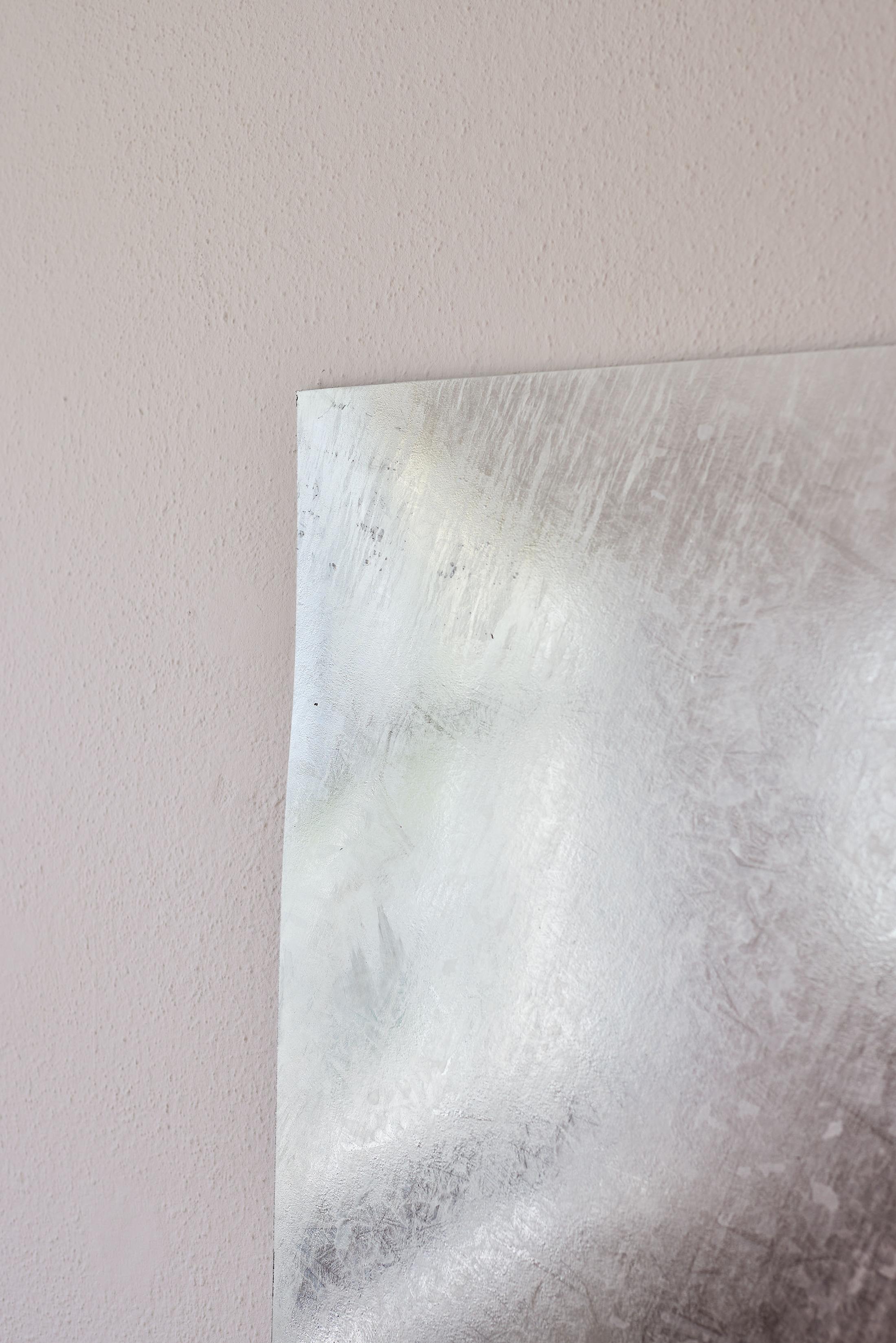 Exhibition View Toni Schmale Solo Show «watersports; view on Toni Schmale, schlauch #1 and schlauch #2, 2022, detail» at Mayday, Basel, 2022 / Photo: Moritz Schermbach / Courtesy: the artist and Mayday