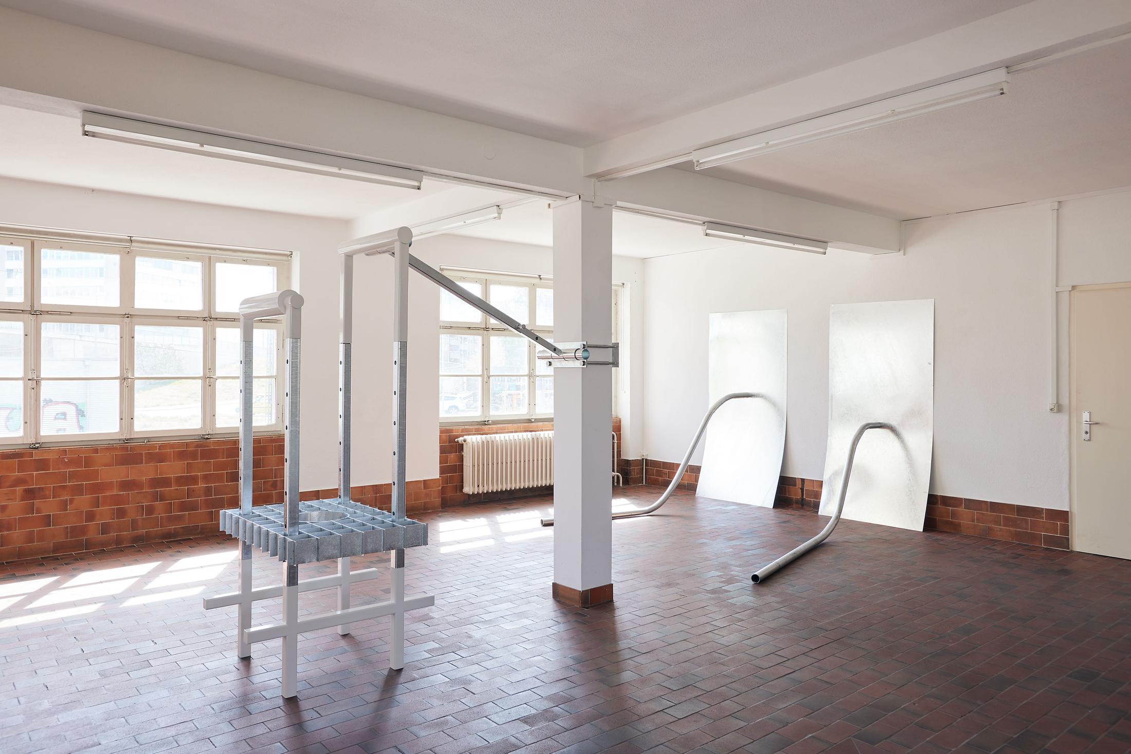 Exhibition View Toni Schmale Solo Show «watersports» at Mayday, Basel, 2022 / Photo: Moritz Schermbach / Courtesy: the artist and Mayday