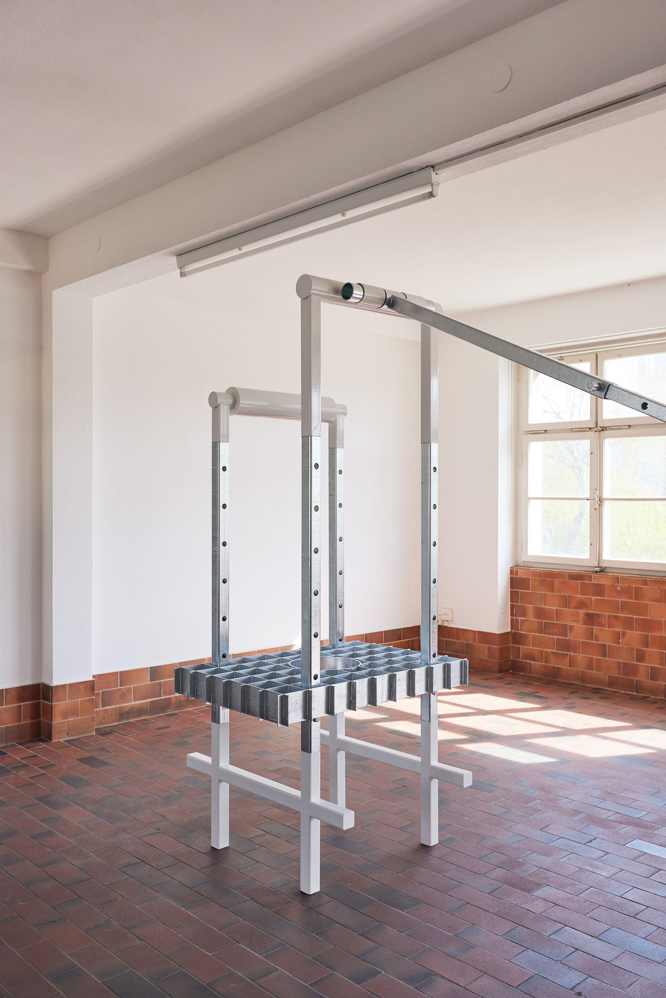 Exhibition View Toni Schmale Solo Show «watersports; view on Toni Schmale, watersports, 2022» at Mayday, Basel, 2022 / Photo: Moritz Schermbach / Courtesy: the artist and Mayday