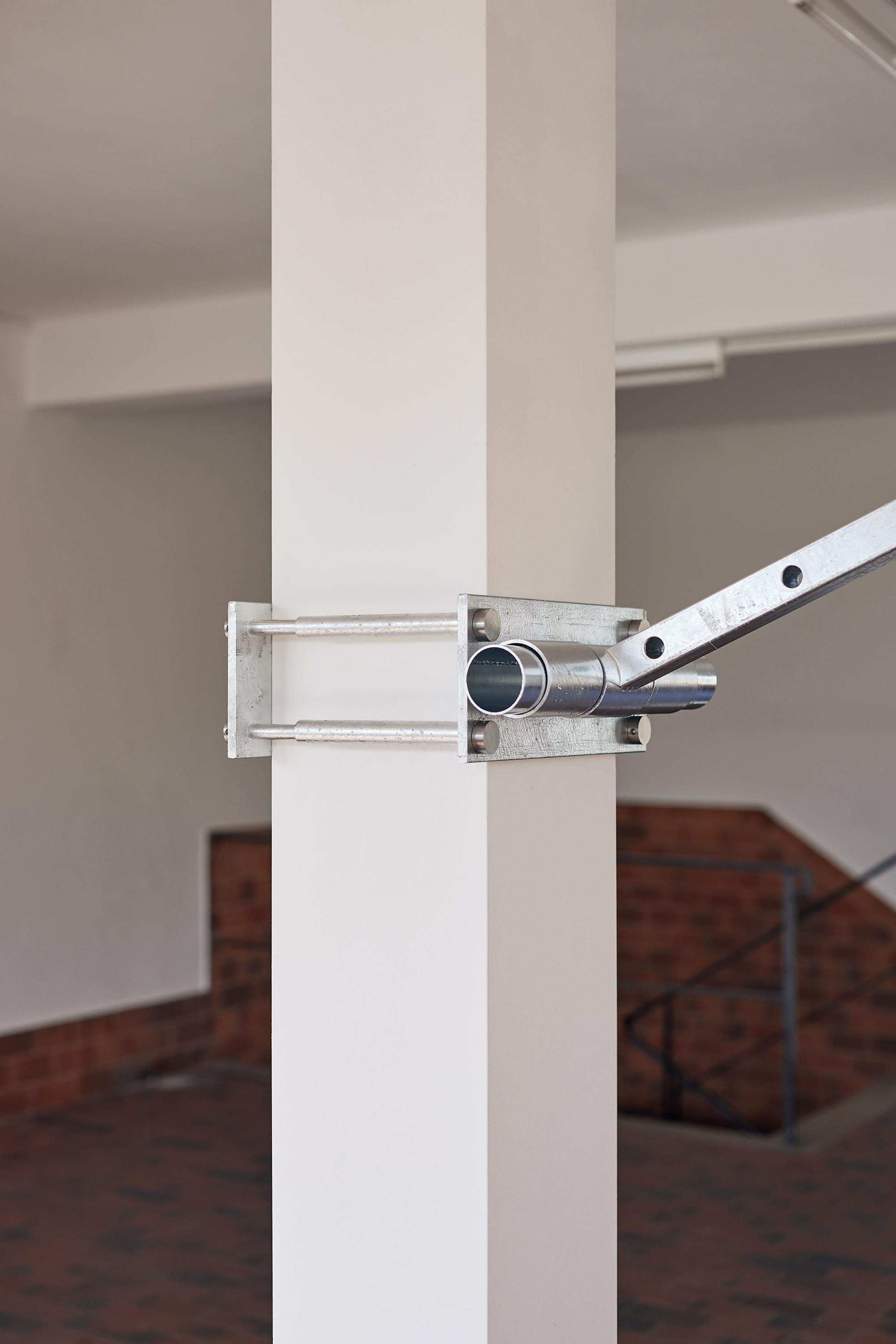 Exhibition View Toni Schmale Solo Show «watersports; view on Toni Schmale, watersports, 2022, detail» at Mayday, Basel, 2022 / Photo: Moritz Schermbach / Courtesy: the artist and Mayday