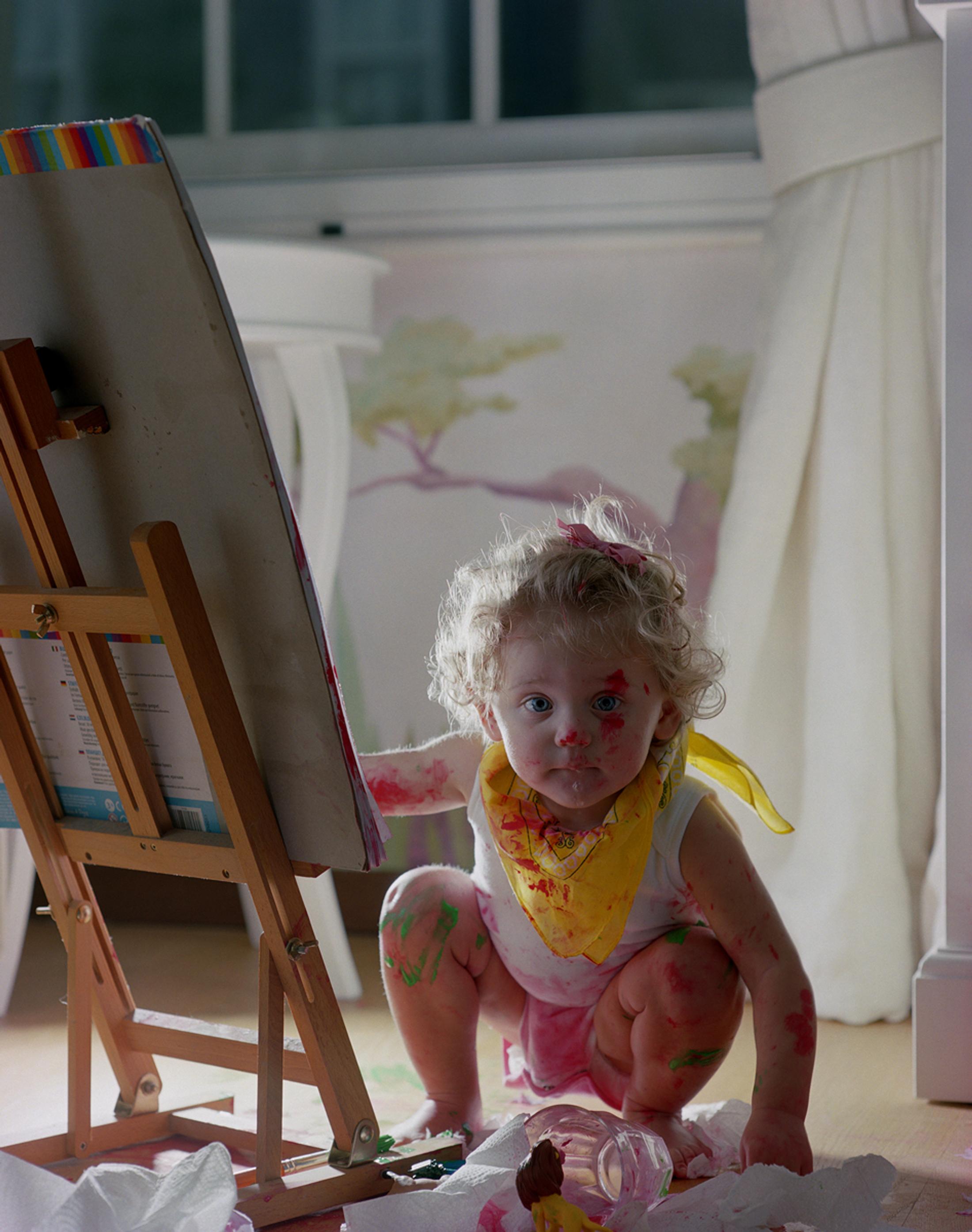 Exhibition View Torbjørn Rødland Solo Show «More Than Tongue Can Tell; view on Torbjørn Rødland, Allegory of Painting no. 2, 2020, Chromogenic print on Kodak Endura paper, framed, 76 x 60 cm» at Galerie Eva Presenhuber, Waldmannstrasse, Zurich, 2021 / © Torbjørn Rødland / Courtesy: the artist and Galerie Eva Presenhuber