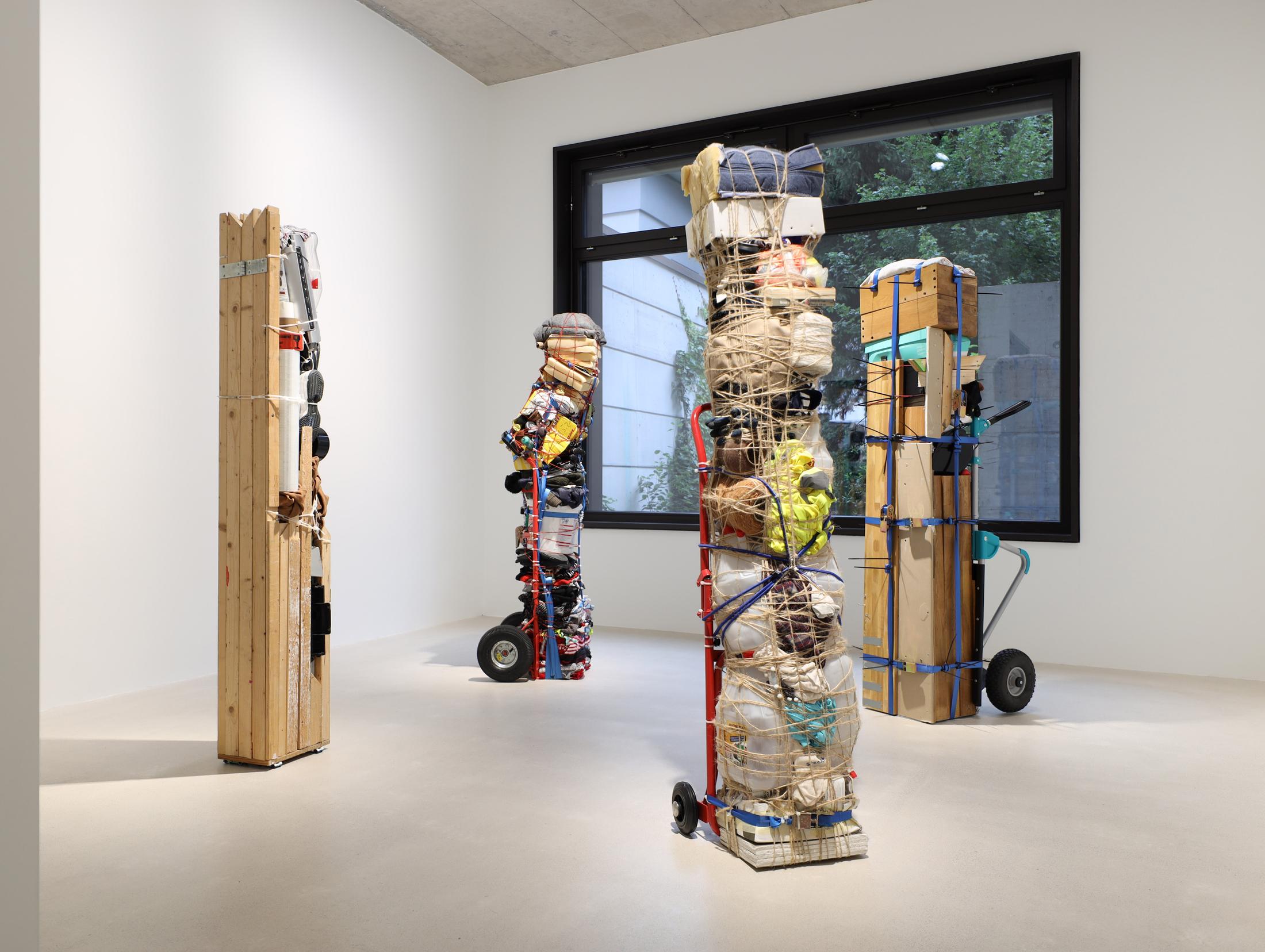 Exhibition View Umut Yasat Soloshow «5/1» at Windhager von Kaenel, Zurich, 2020 / Photo: Fabian Windhager / Courtesy: the artist and Windhager von Kaenel