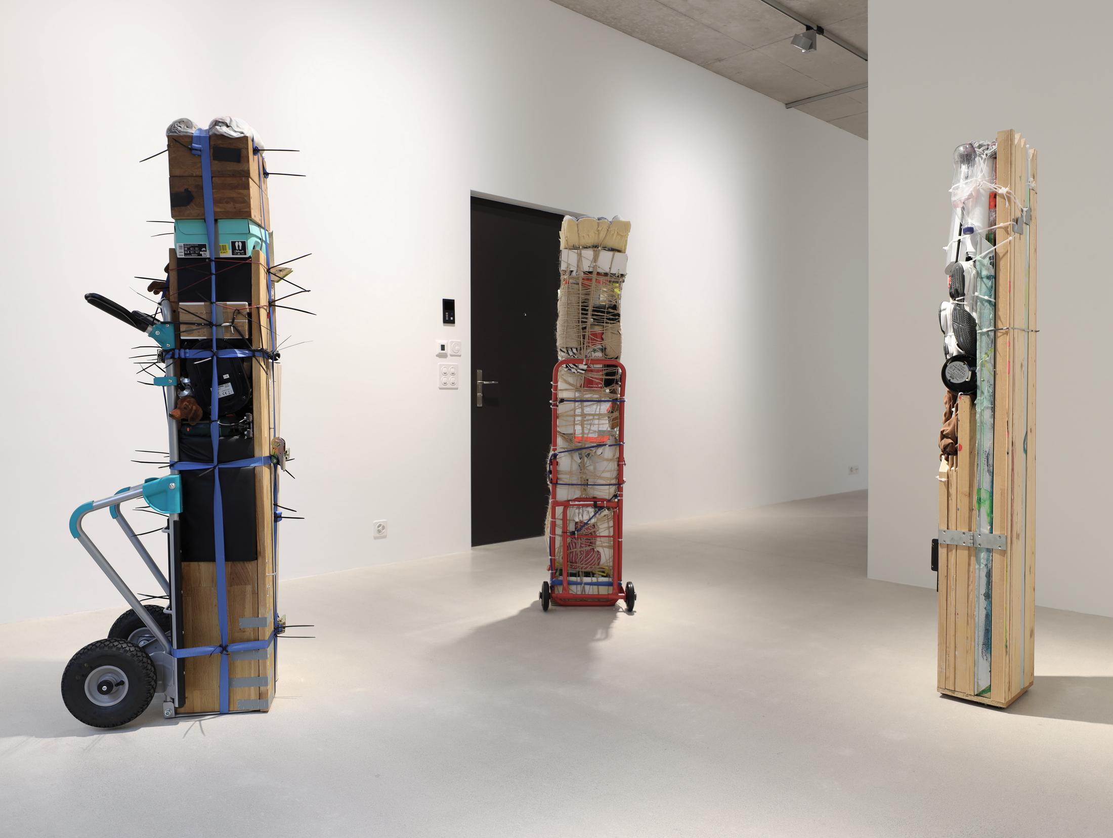 Exhibition View Umut Yasat Soloshow «5/1» at Windhager von Kaenel, Zurich, 2020 / Photo: Fabian Windhager / Courtesy: the artist and Windhager von Kaenel