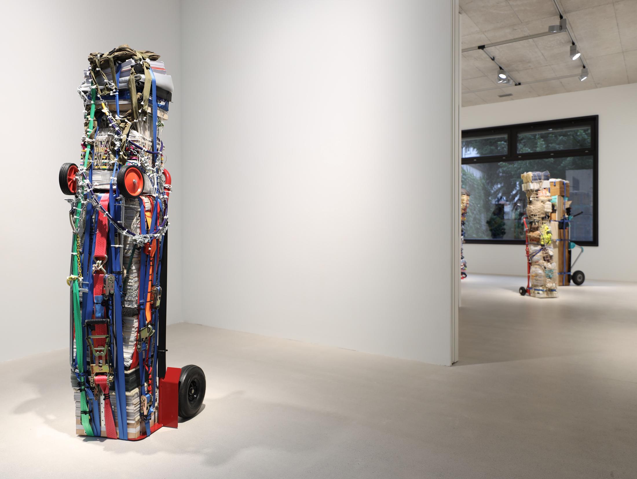 Exhibition View Umut Yasat Soloshow «5/1» at Windhager von Kaenel, Zurich, 2020 / Photo: Fabian Windhager / Courtesy: the artist and Windhager von Kaenel