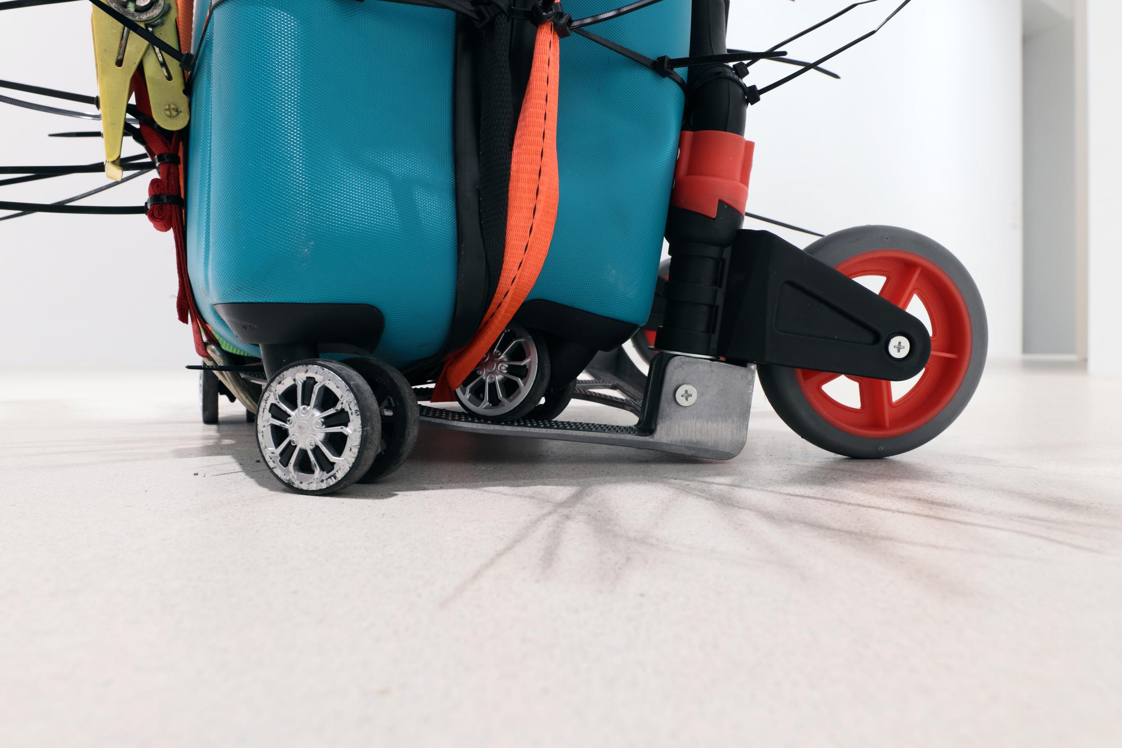 Exhibition View Umut Yasat Solo Show «35; view on Umut Yasat, Der Stapel 47, 2020-2022, (detail)» at Windhager von Kaenel, Zurich, 2022 / Courtesy: the artist and Windhager von Kaenel