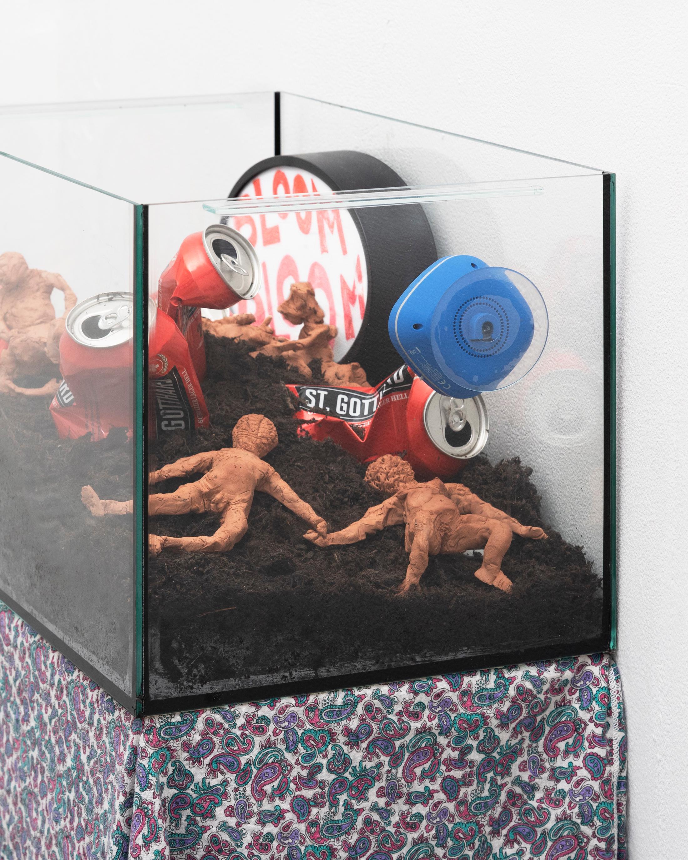 Exhibition View Groupshow «Une Histoire d'Amour; view on Andrea Marioni, Collision park, 2020 (detail)» at Sonnenstube, Lugano, 2020 / Photo: Théa Giglio / Courtesy: the artists, Sonnenstube and one gee in fog