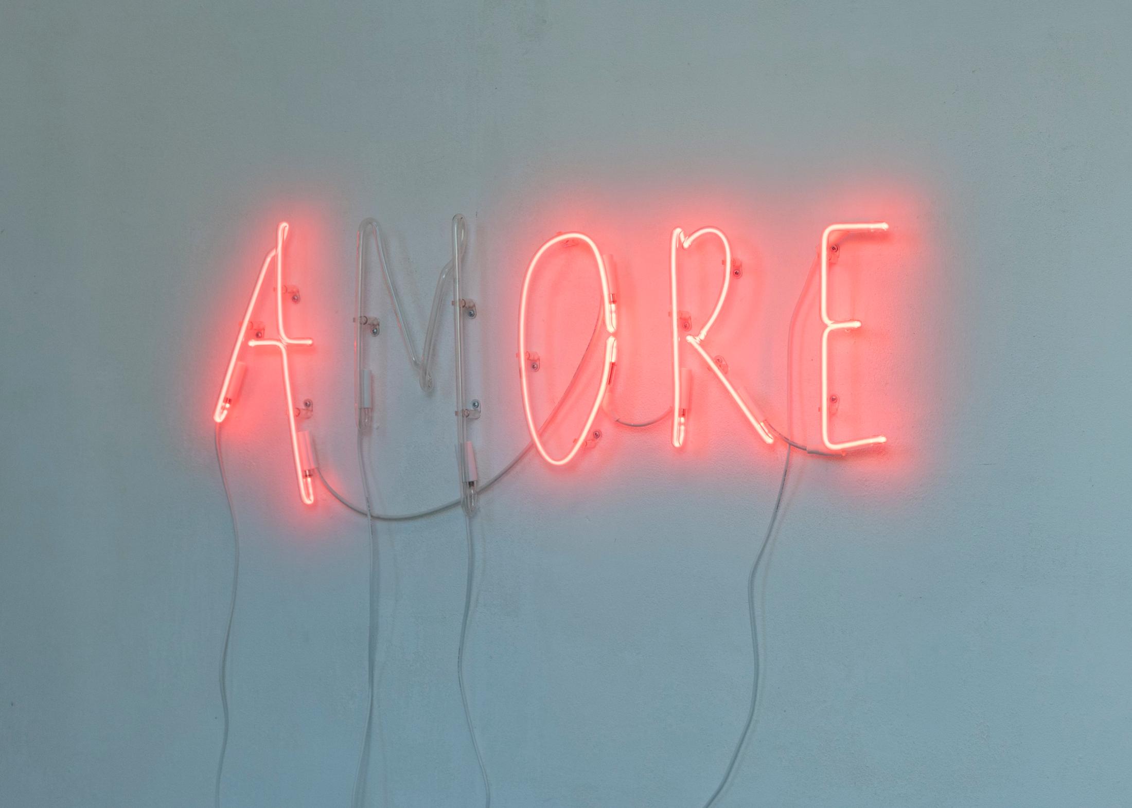 Exhibition View Groupshow «Une Histoire d'Amour; view on Miriam Gili, Amore a ore, 2017» at Sonnenstube, Lugano, 2020 / Photo: Théa Giglio / Courtesy: the artists, Sonnenstube and one gee in fog