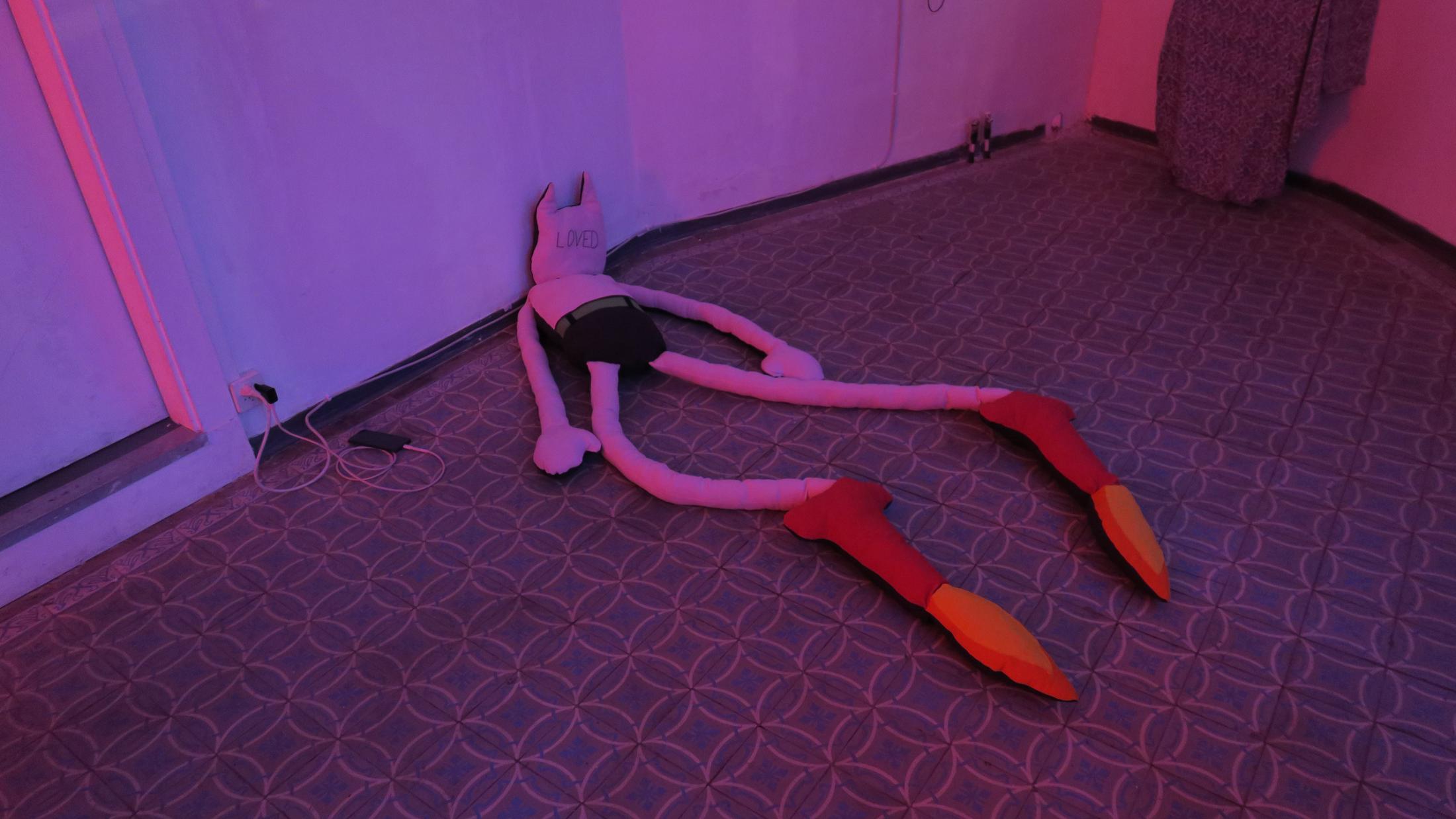 Exhibition View Groupshow «Une Histoire d'Amour; view on Thomas Liu Le Lann, Loved, 2017» at Sonnenstube, Lugano, 2020 / Photo: Théa Giglio / Courtesy: the artists, Sonnenstube and one gee in fog