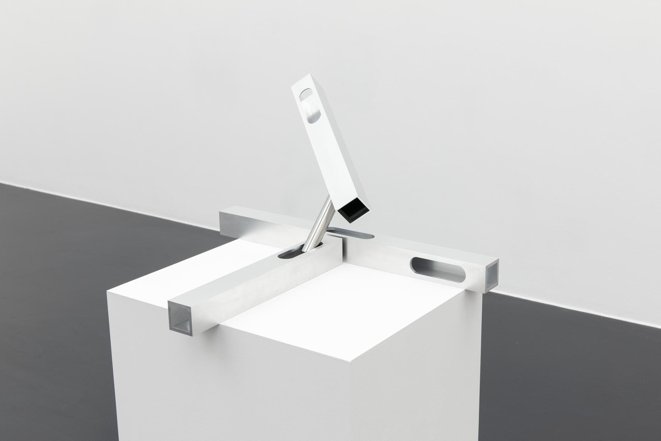 Exhibition View Groupshow «Unterschiedswesen» at von Bartha, S-Chanf, 2019-20 / Photo: Diana Pfammatter / Courtesy: the artists and von Bartha