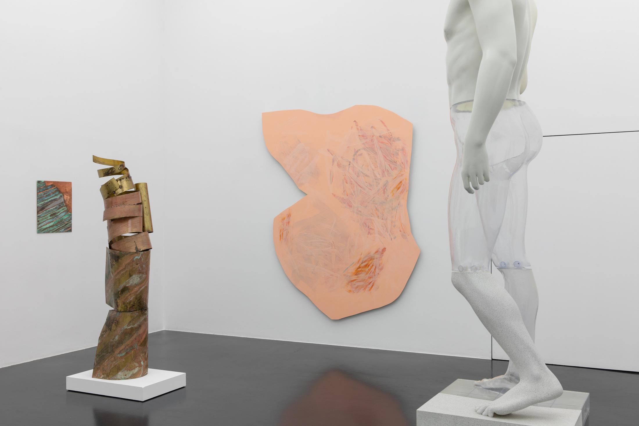 Exhibition View Groupshow «Unterschiedswesen» at von Bartha, S-Chanf, 2019-20 / Photo: Diana Pfammatter / Courtesy: the artists and von Bartha