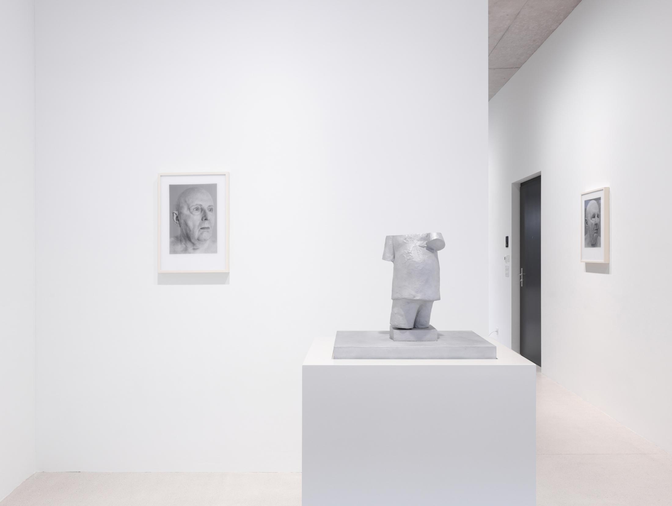 Exhibition View Urs Lüthi Solo Show «SUPERHUMAN» at Windhager von Kaenel, Zurich, 2021 / Courtesy: the artist and Windhager von Kaenel