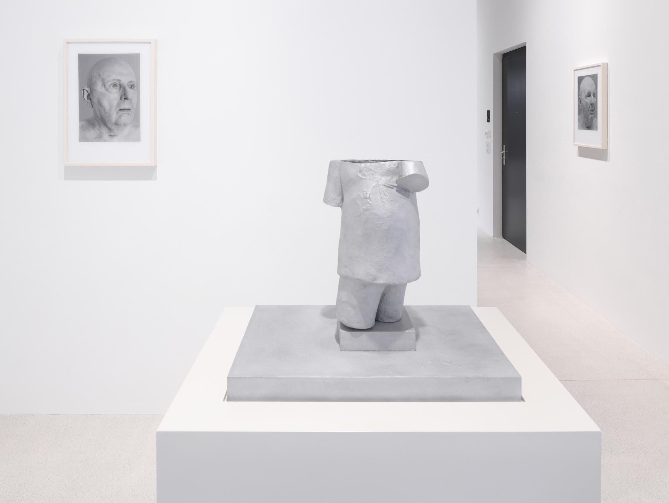Exhibition View Urs Lüthi Solo Show «SUPERHUMAN; view on Urs Lüthi, Vessel Sculpture (from the Series LOST DIRECTION), 2018» at Windhager von Kaenel, Zurich, 2021 / Courtesy: the artist and Windhager von Kaenel