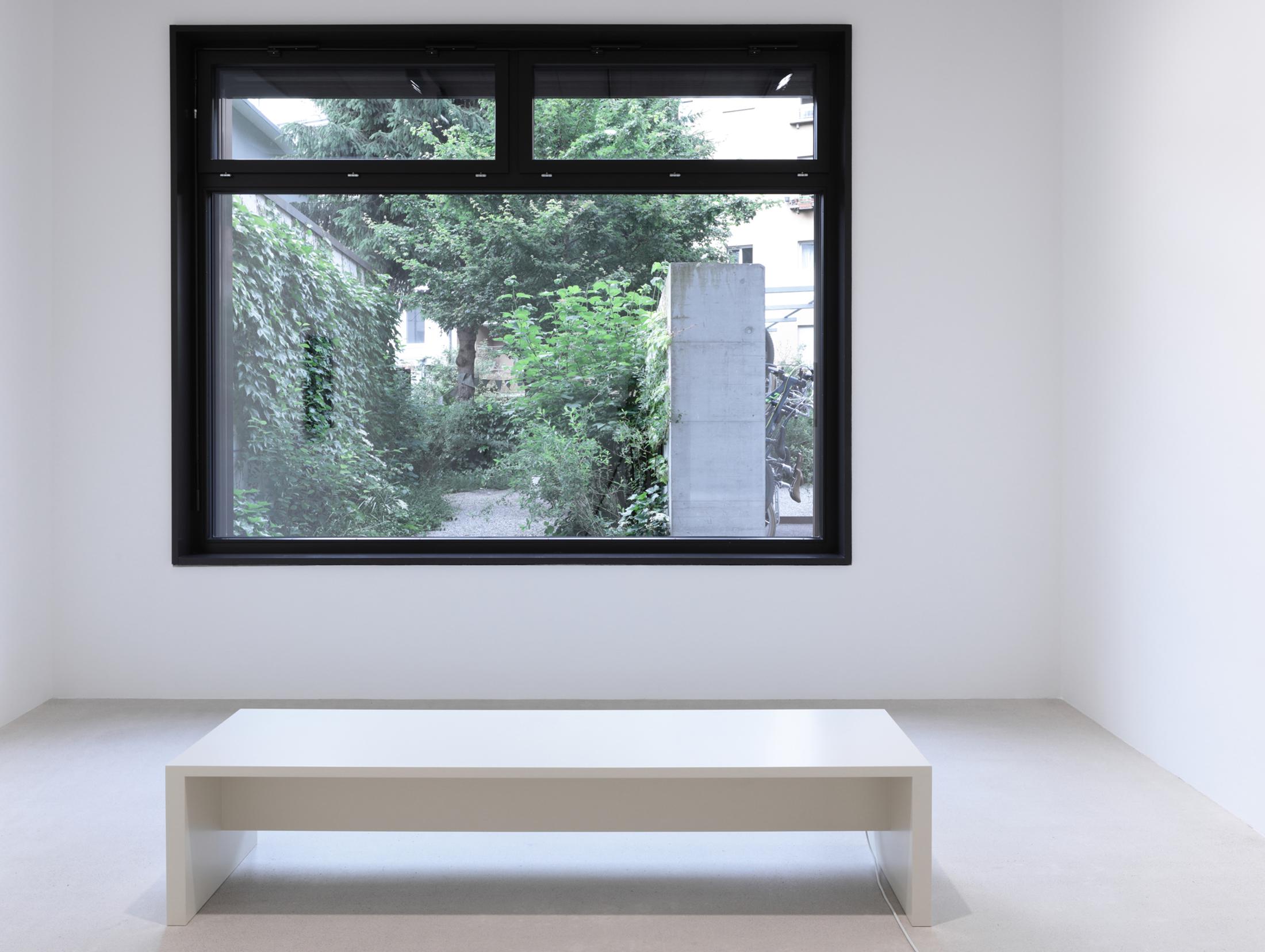 Exhibition View Urs Lüthi Solo Show «SUPERHUMAN; view on Urs Lüthi, Selfportrait (MORNING SUN), 2021, (sound sculpture)» at Windhager von Kaenel, Zurich, 2021 / Courtesy: the artist and Windhager von Kaenel