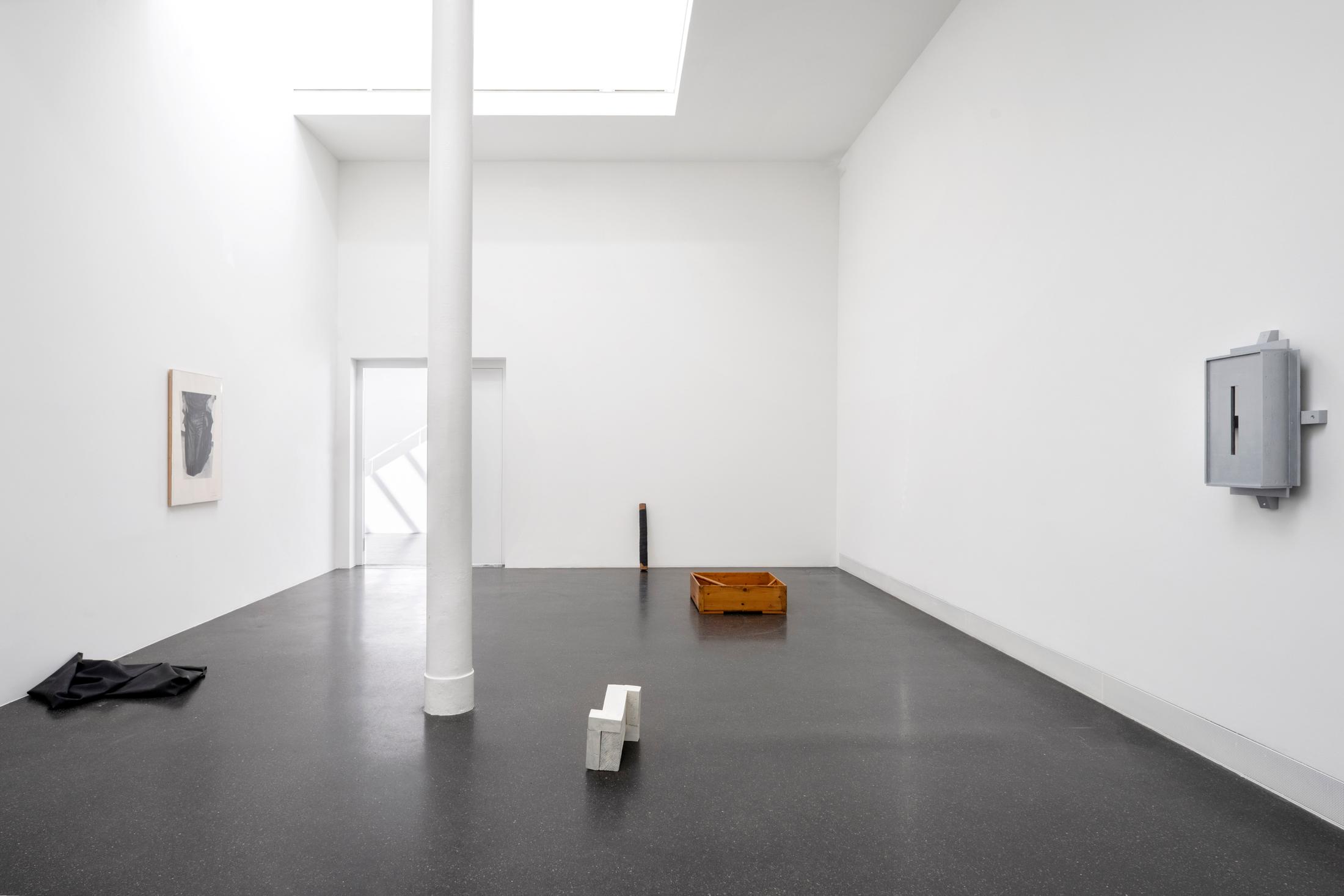 Exhibition View Vaclav Pozarek Soloshow «HOW (hot or what)» at Galerie Francesca Pia, Zurich, 2019 / Photo: Flavio Karrer / Courtesy: the artist and Galerie Francesca Pia