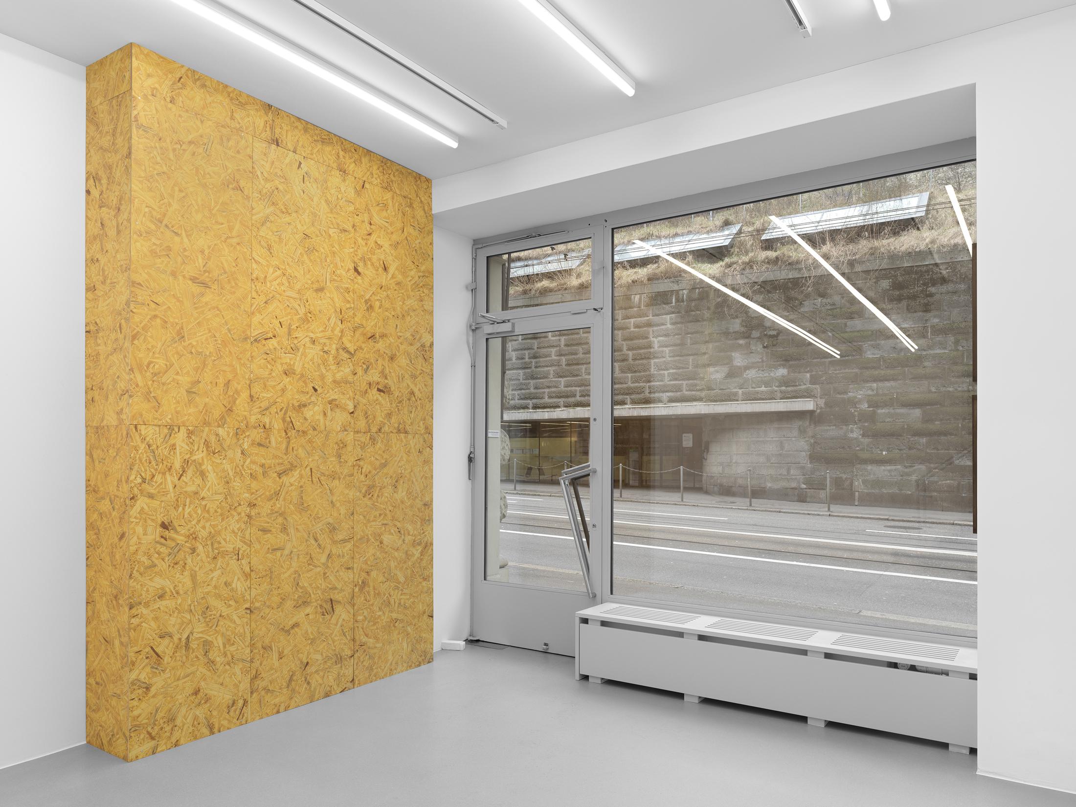 Exhibition View Valentin Carron Soloshow at Galerie Eva Presenhuber, Rämistrasse, Zurich, 2020 / © Valentin Carron / Photo: Stefan Altenburger / Courtesy: the artist and Galeire Eva Presenhuber Zurich / New York