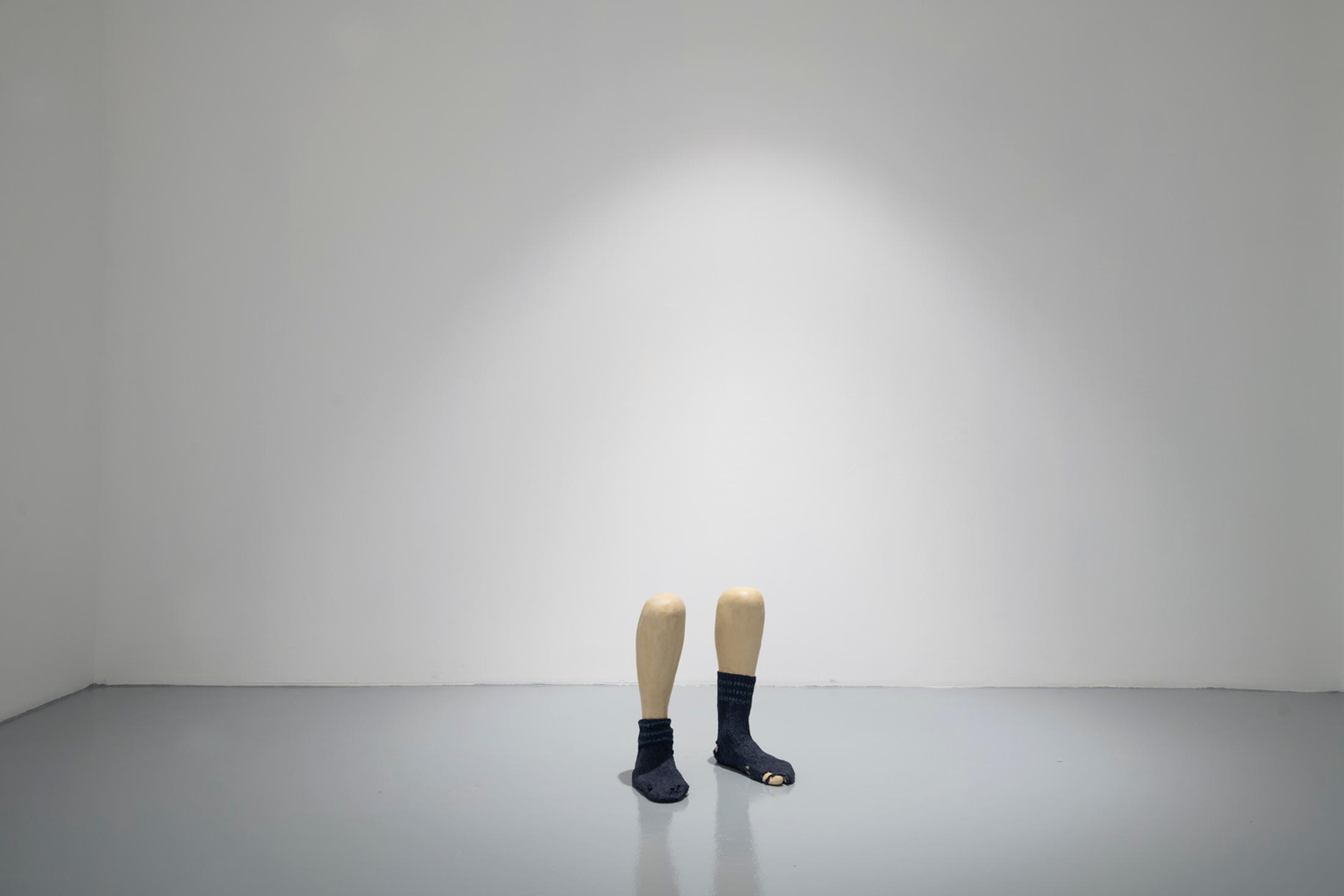 Exhibition View Valentin Carron Solo Show «Ovals In The Dark» at Wilde Gallery, 2022 / Photo: Greg Clément / Courtesy: the artist and Wilde Gallery