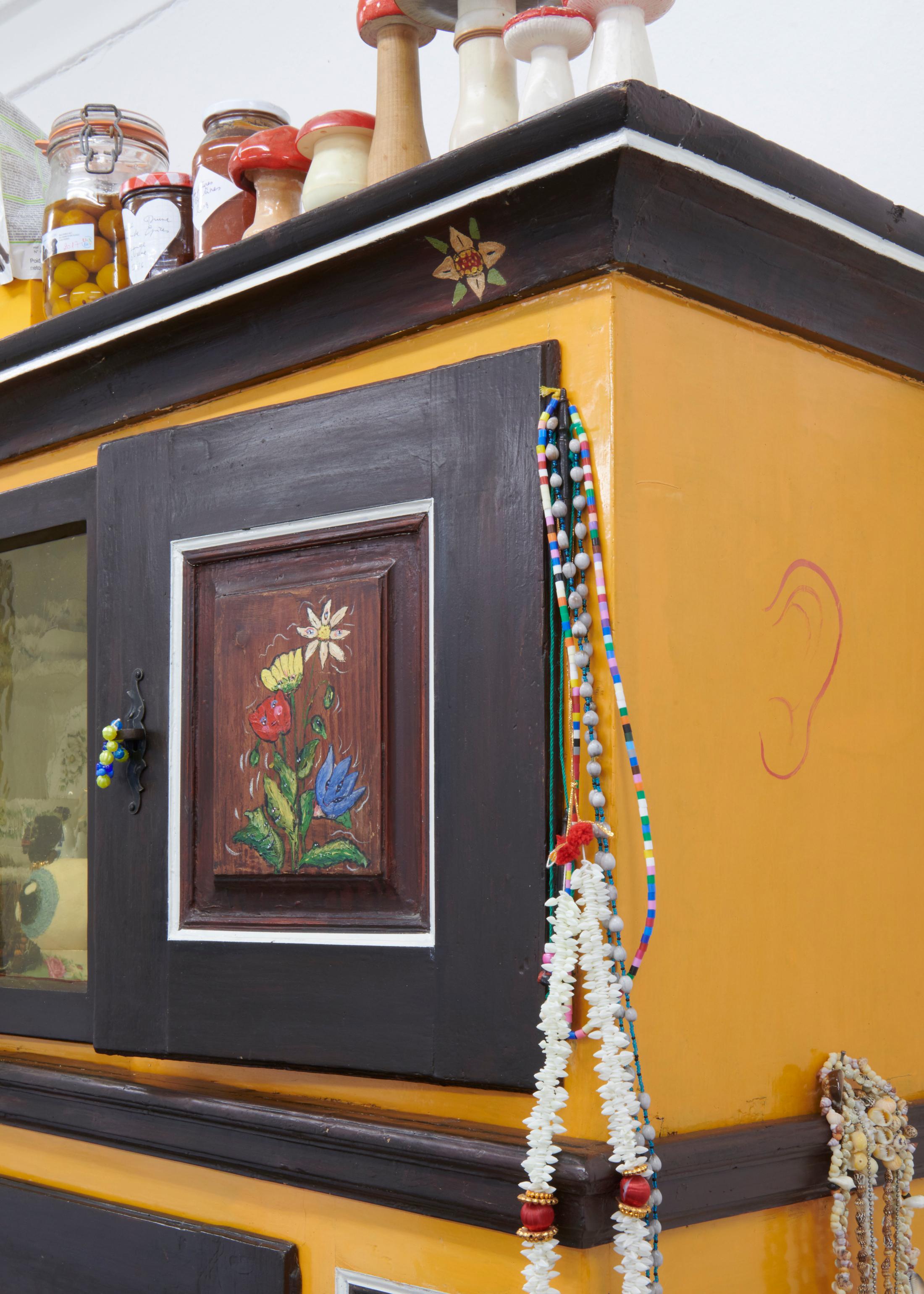 Exhibition View Groupshow «Everyday is in Eternity Bound; view on Vidya Gastaldon, La joie sans objet (puja), 2019» at WallRiss, Fribourg, 2019 / Courtesy: the artist and WallRiss