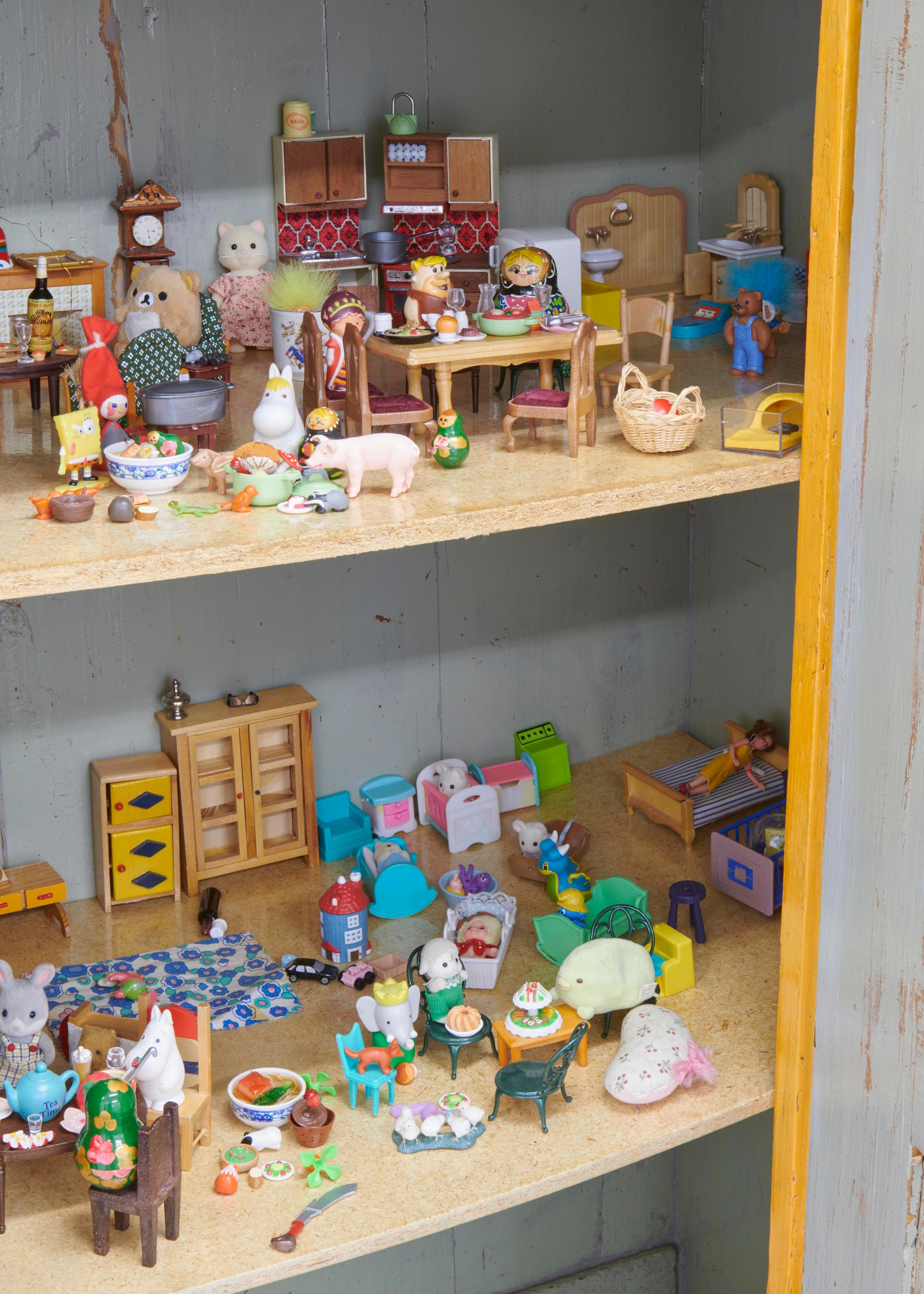 Exhibition View Groupshow «Everyday is in Eternity Bound; view on Vidya Gastaldon, La joie sans objet (puja), 2019» at WallRiss, Fribourg, 2019 / Courtesy: the artist and WallRiss