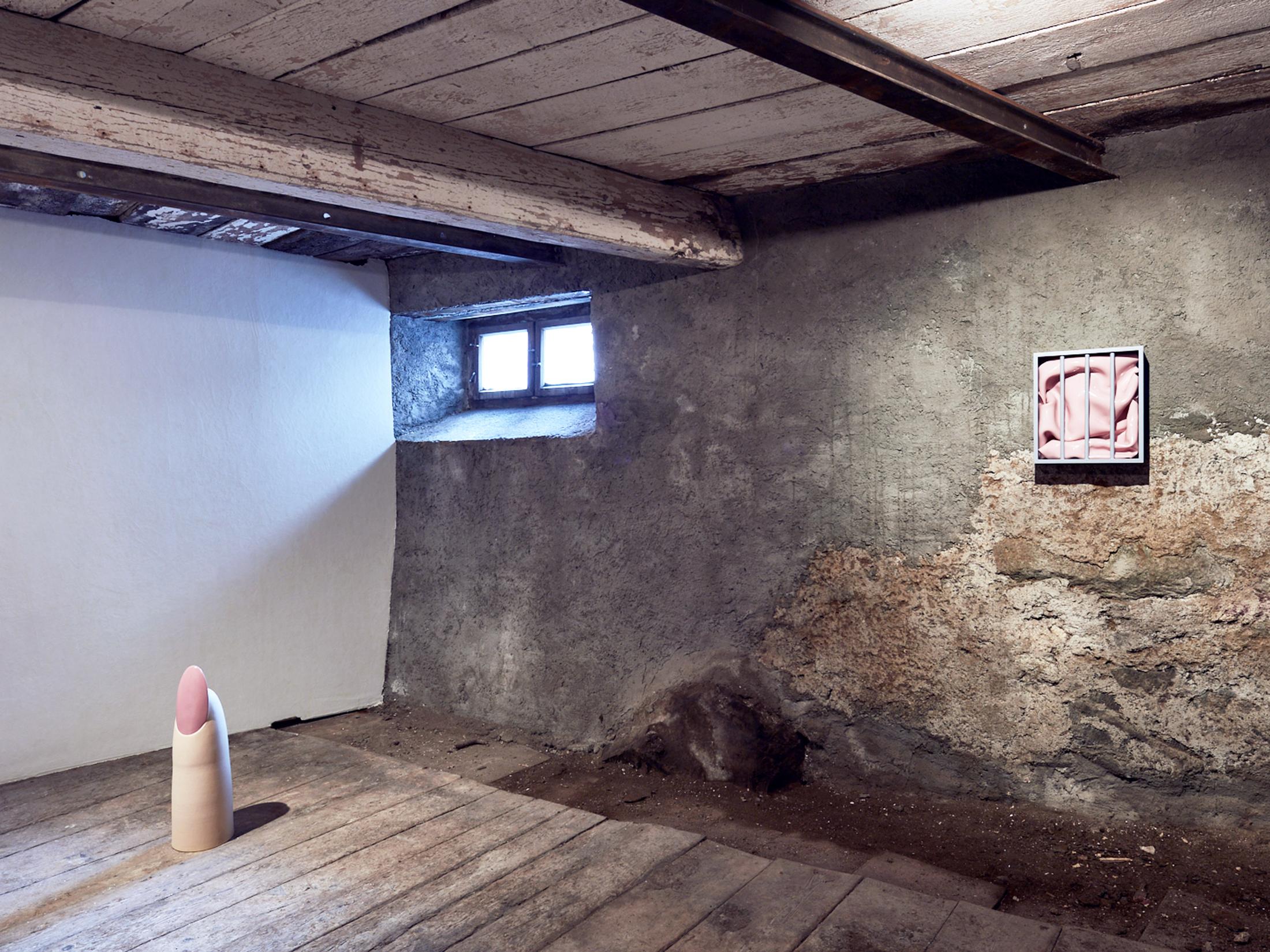 Exhibition View Vanessa Safavi Soloshow «Milch» at Stalletta Madulain by Windhager von Kaenel / Photo: Philippe Hubler / Courtesy: the artist