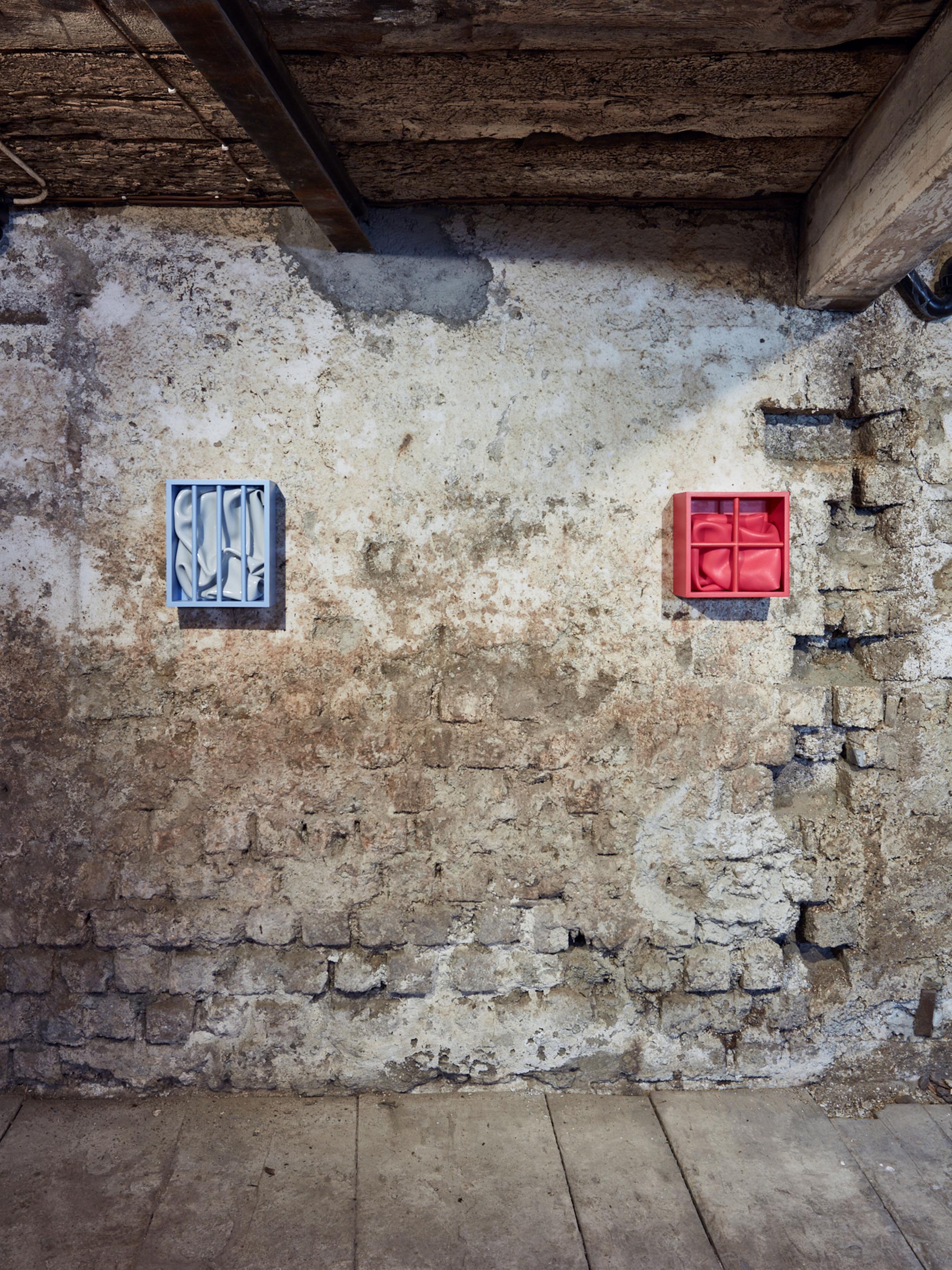 Exhibition View Vanessa Safavi Soloshow «Milch» at Stalletta Madulain by Windhager von Kaenel / Photo: Philippe Hubler / Courtesy: the artist