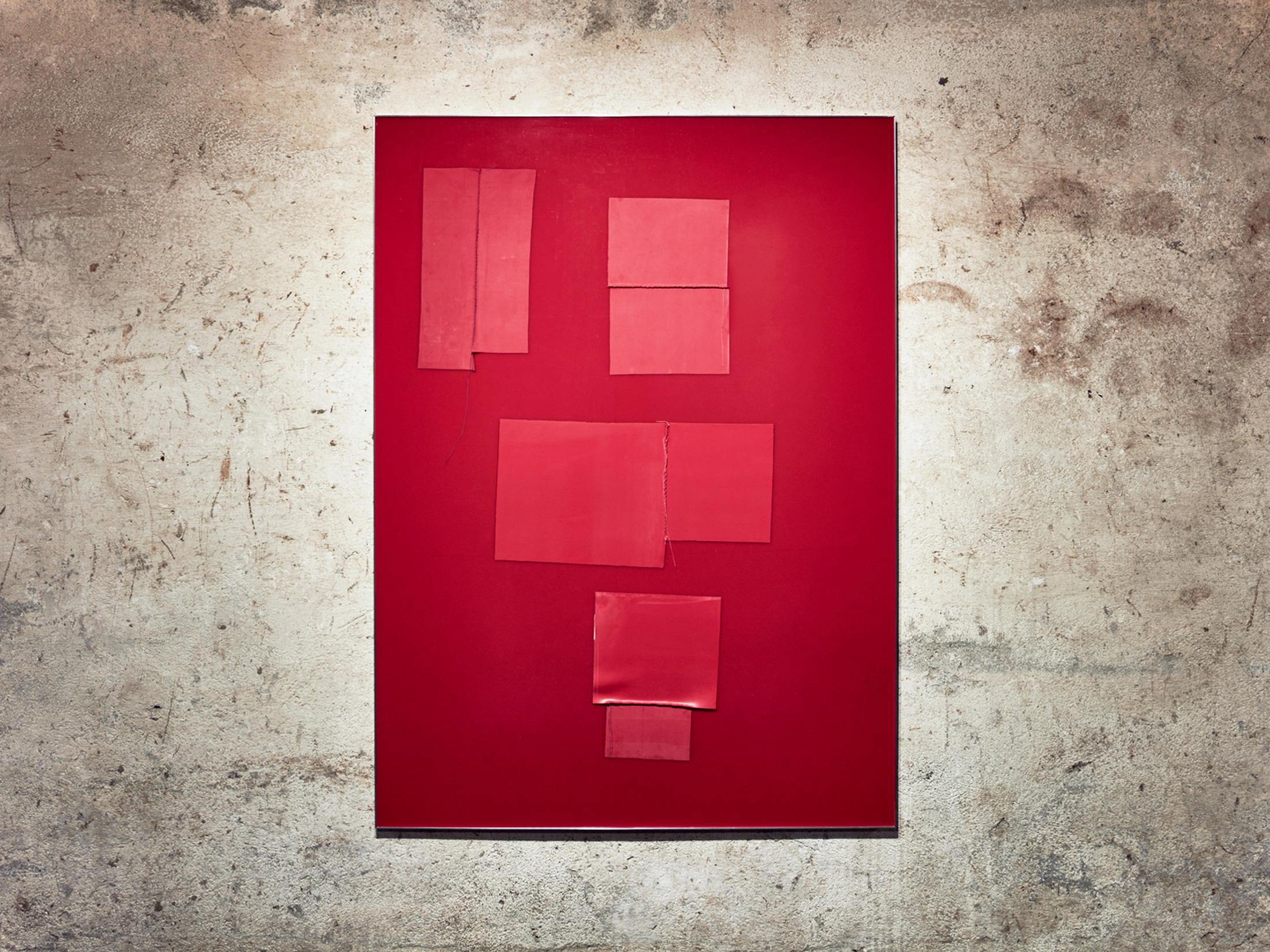 Exhibition View Vanessa Safavi Soloshow «Milch; view on I opened my flesh books and all the characters suddenly disappeared, 2019» at Stalletta Madulain by Windhager von Kaenel / Photo: Philippe Hubler / Courtesy: the artist