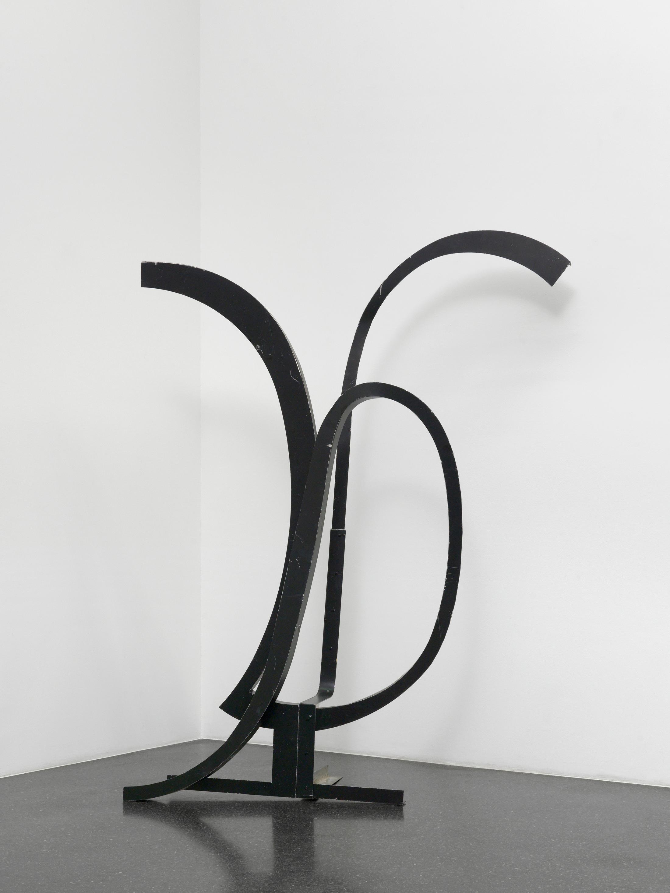 Exhibition View Virginia Overton Soloshow «Fresh Hot Pizza; view on Untitled (detail), 2019» at Galerie Francesca Pia, Zurich, 2019 / Photo: Annik Wetter / Courtesy the artist and Galerie Francesca Pia