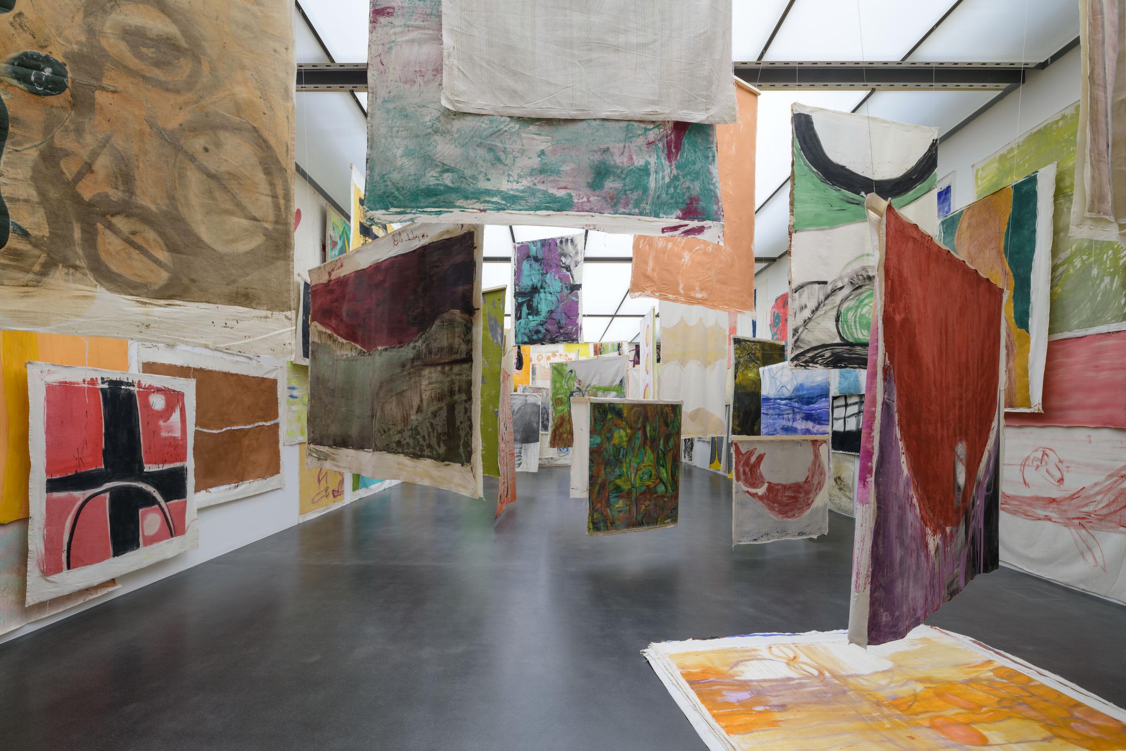 Exhibition View Vivian Suter Solo Show «Retrospective» at Kunstmuseum Luzern, 2021 / Photo: Marc Latzel / Courtesy: the artist and Kunstmuseum Luzern