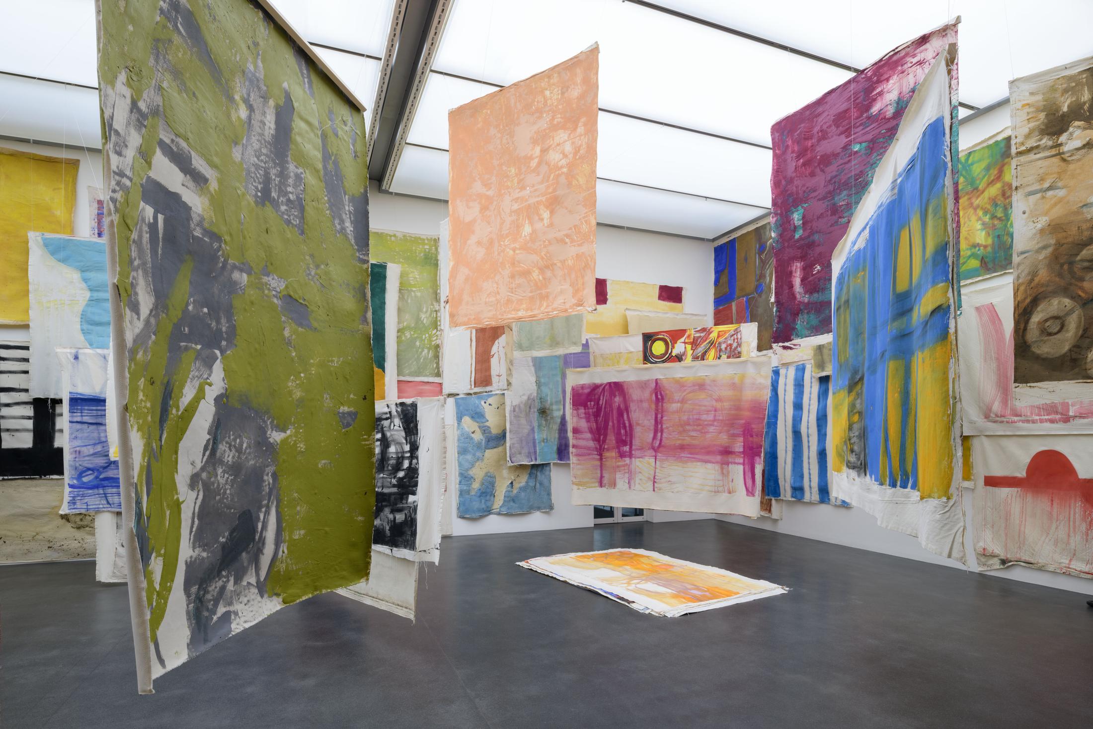 Exhibition View Vivian Suter Solo Show «Retrospective» at Kunstmuseum Luzern, 2021 / Photo: Marc Latzel / Courtesy: the artist and Kunstmuseum Luzern