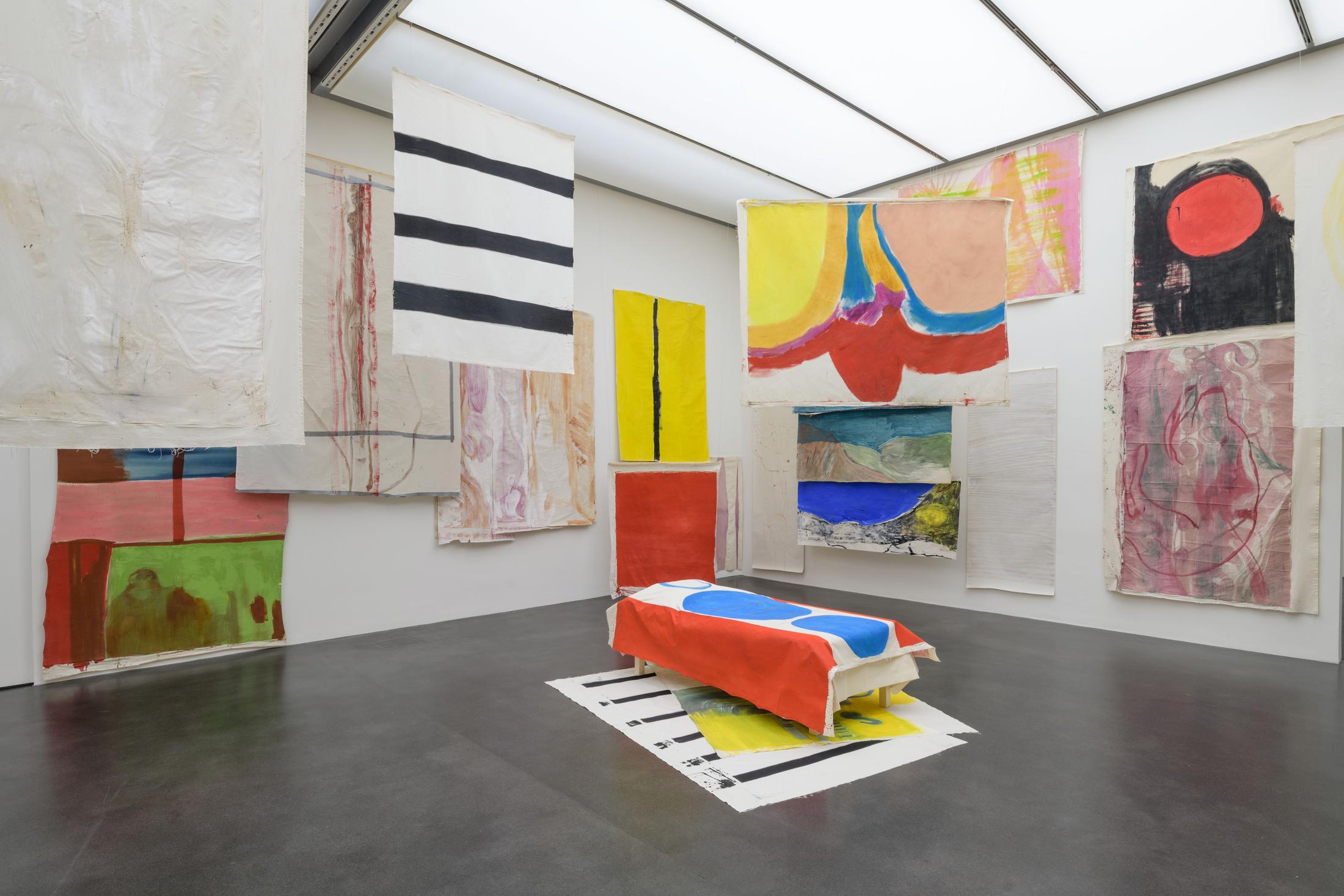 Exhibition View Vivian Suter Solo Show «Retrospective» at Kunstmuseum Luzern, 2021 / Photo: Marc Latzel / Courtesy: the artist and Kunstmuseum Luzern