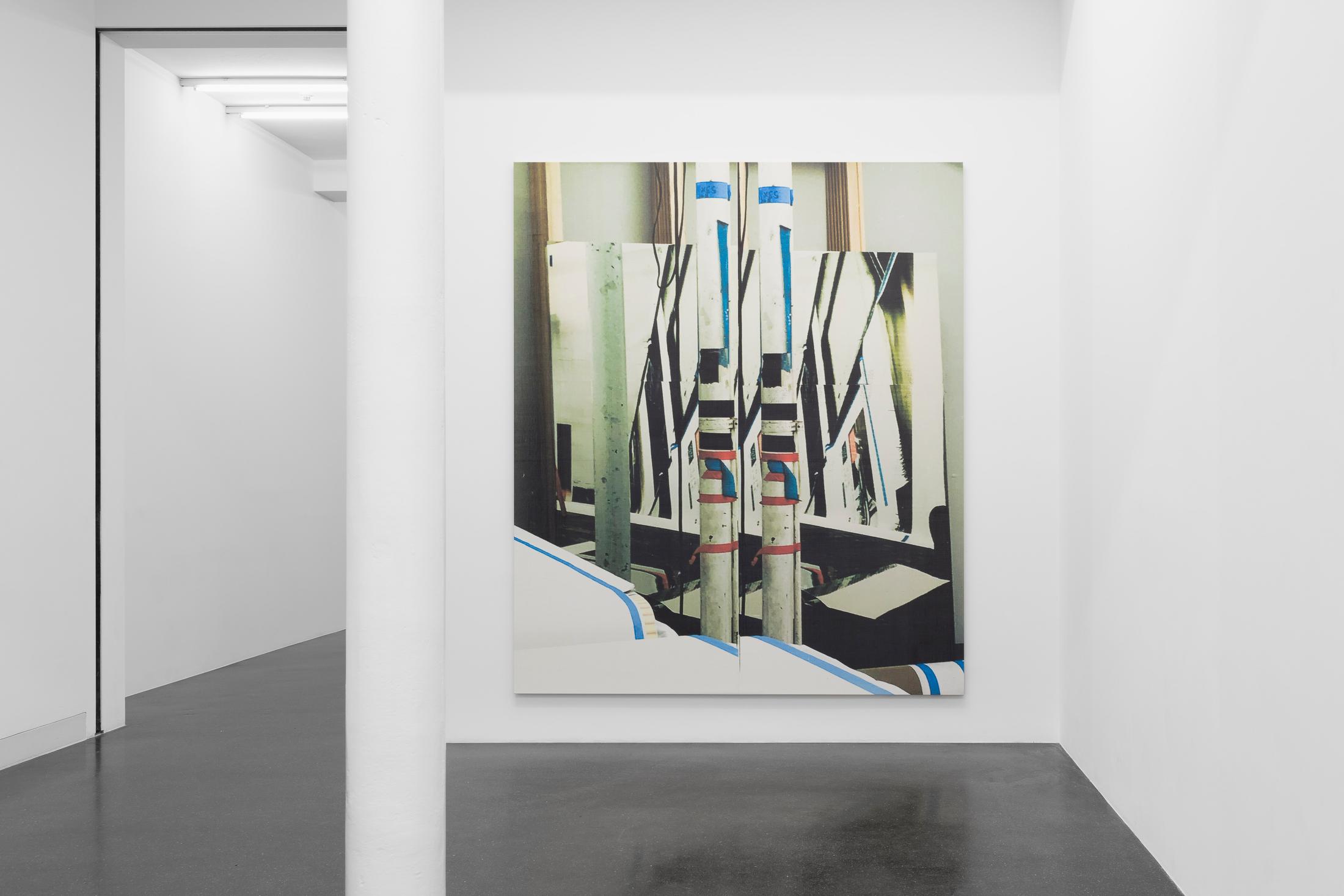Exhibition View Wade Guyton «Fire and Fury» at Galerie Francesca Pia, Zurich, 2018 / Photo: Gunnar Meier / Courtesy: the artist and Galerie Francesca Pia, Zurich