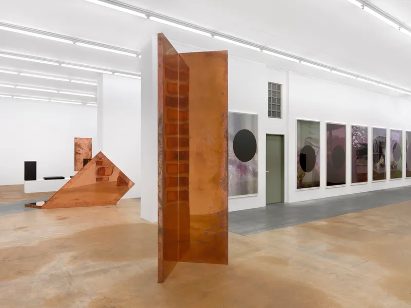 Exhibition View Walead Beshty Soloshow at MAMCO, Geneva / Photo: Annik Wetter / Courtesy: the artist