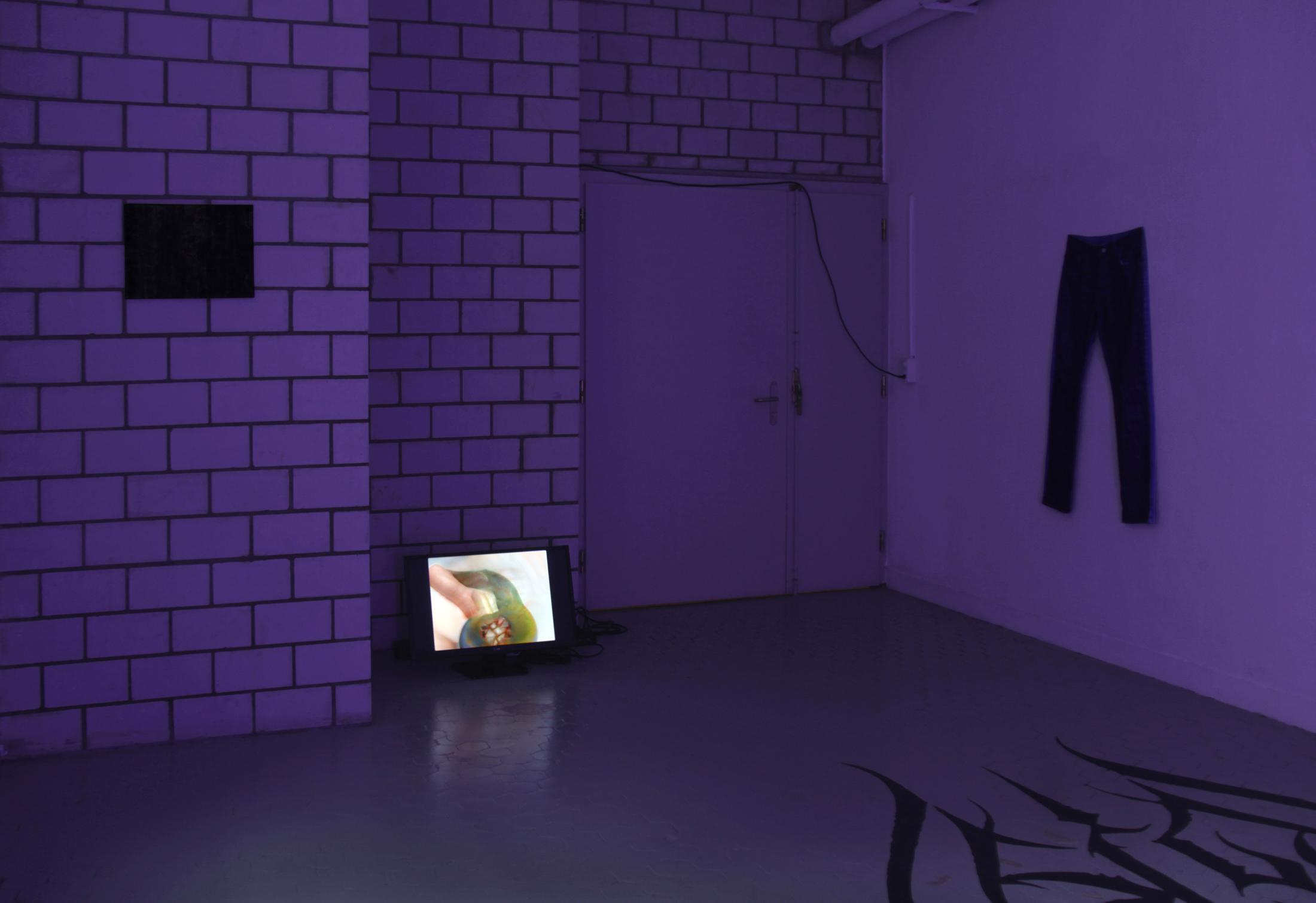 Exhibition View Group Show «What does Anything mean? Basically» at Sgomento, Zurich, 2022 / Photo: SZ / Courtesy: the artists and Sgomento